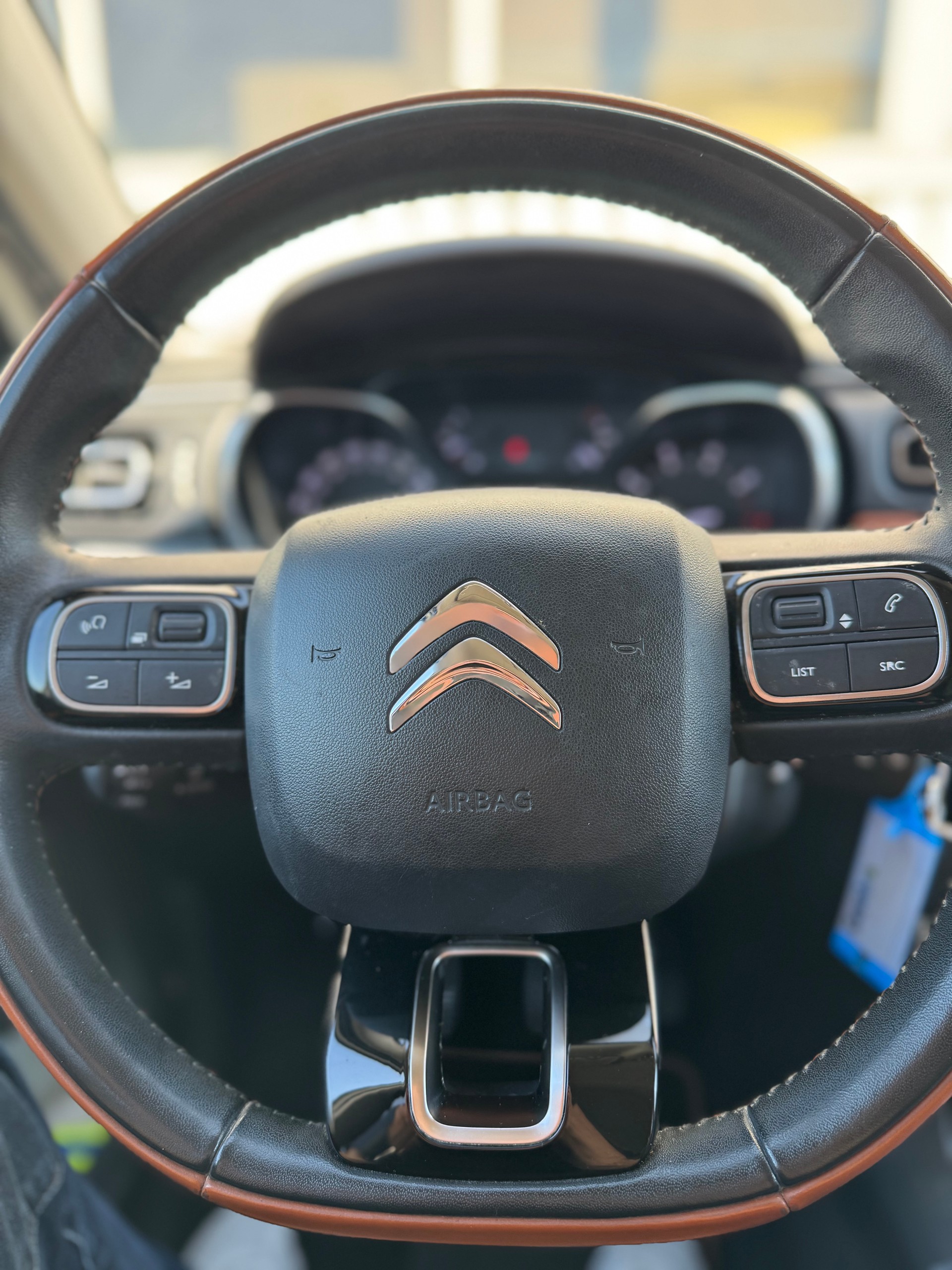 CITROEN C3 1.2i PureTech Feel-image-19