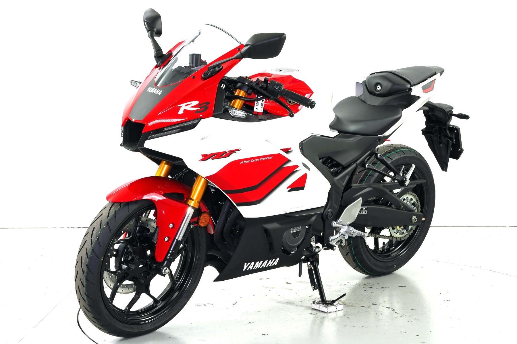 YAMAHA YZF-R3 ABS 70th Anniv.-image-1