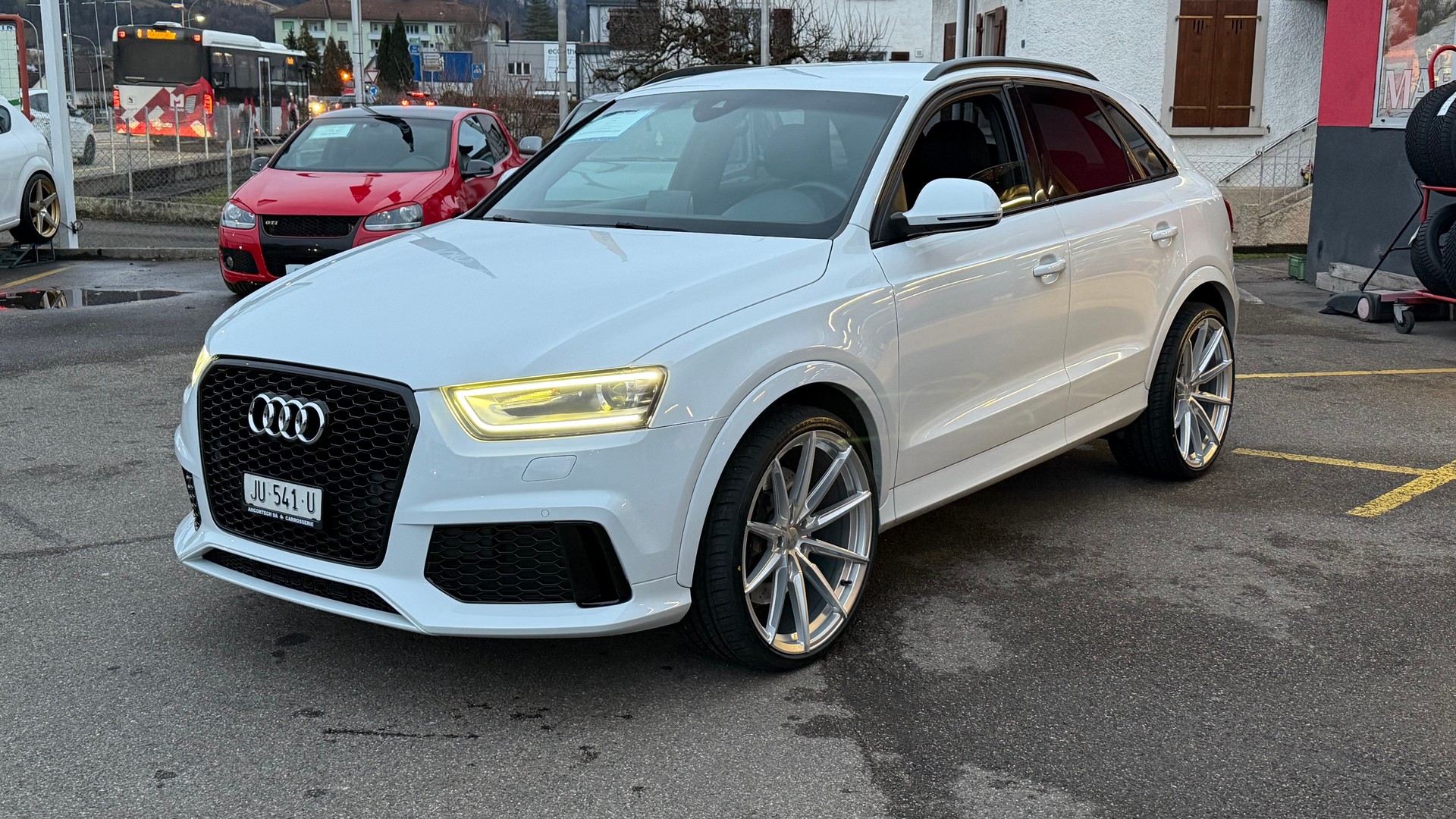 AUDI RS Q3 2.5 TFSI quattro S-tronic-image-7