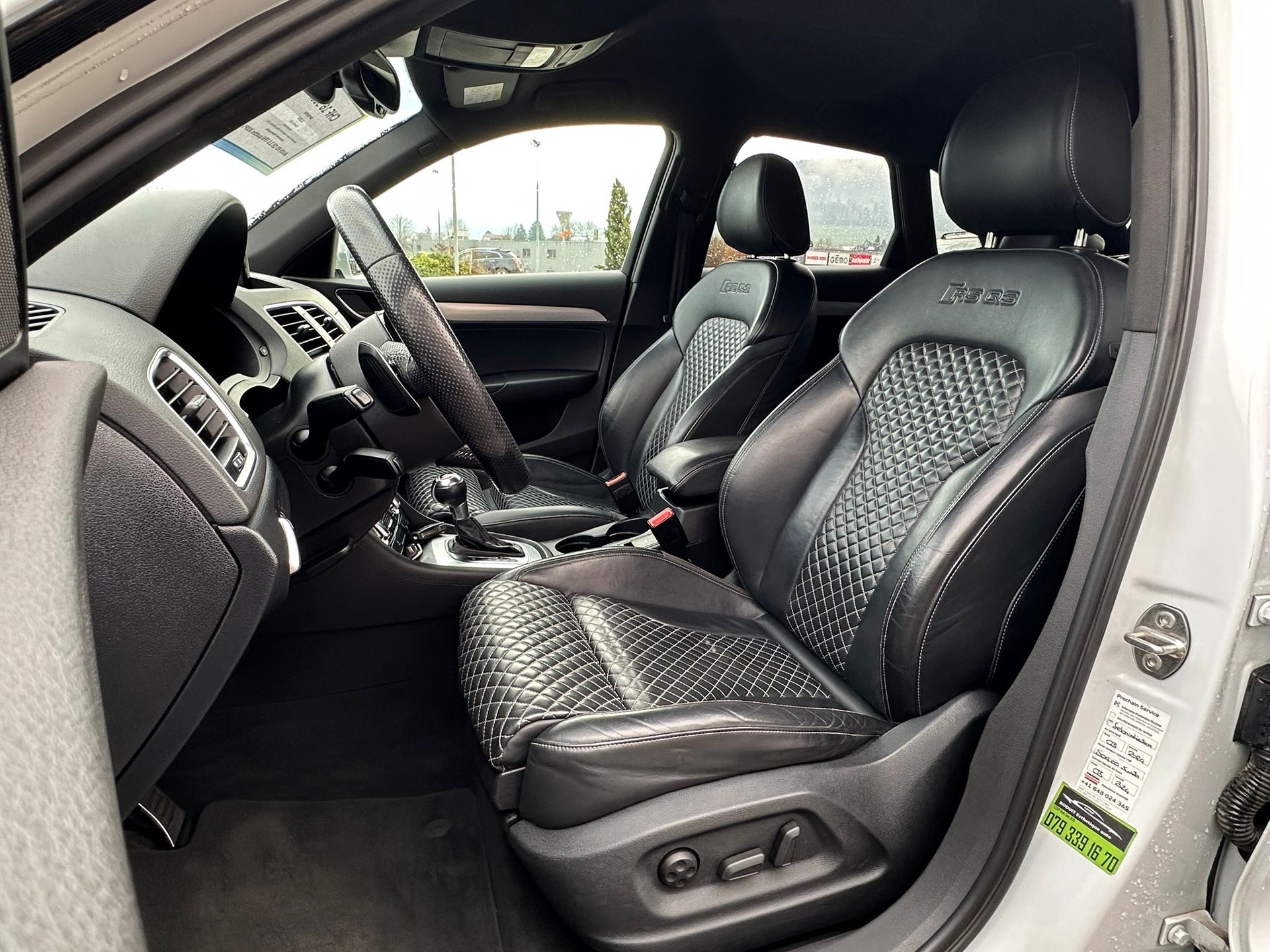AUDI RS Q3 2.5 TFSI quattro S-tronic-image-9