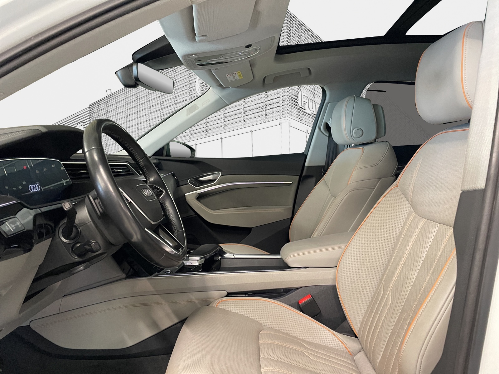 AUDI e-tron 55 Sportback S Line quattro-image-10