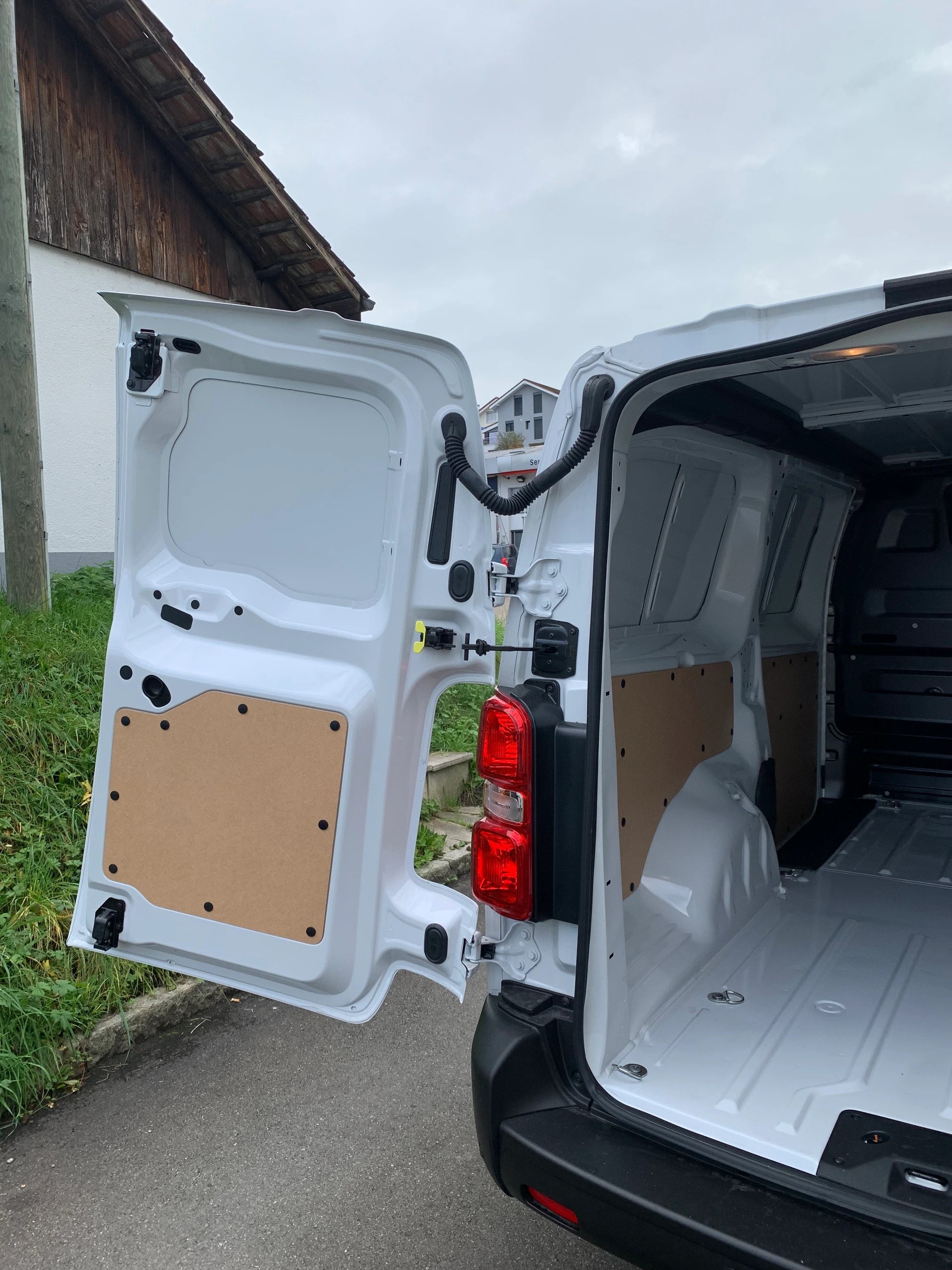 CITROEN Jumpy 2.0 BlueHDi 145 XL-image-8