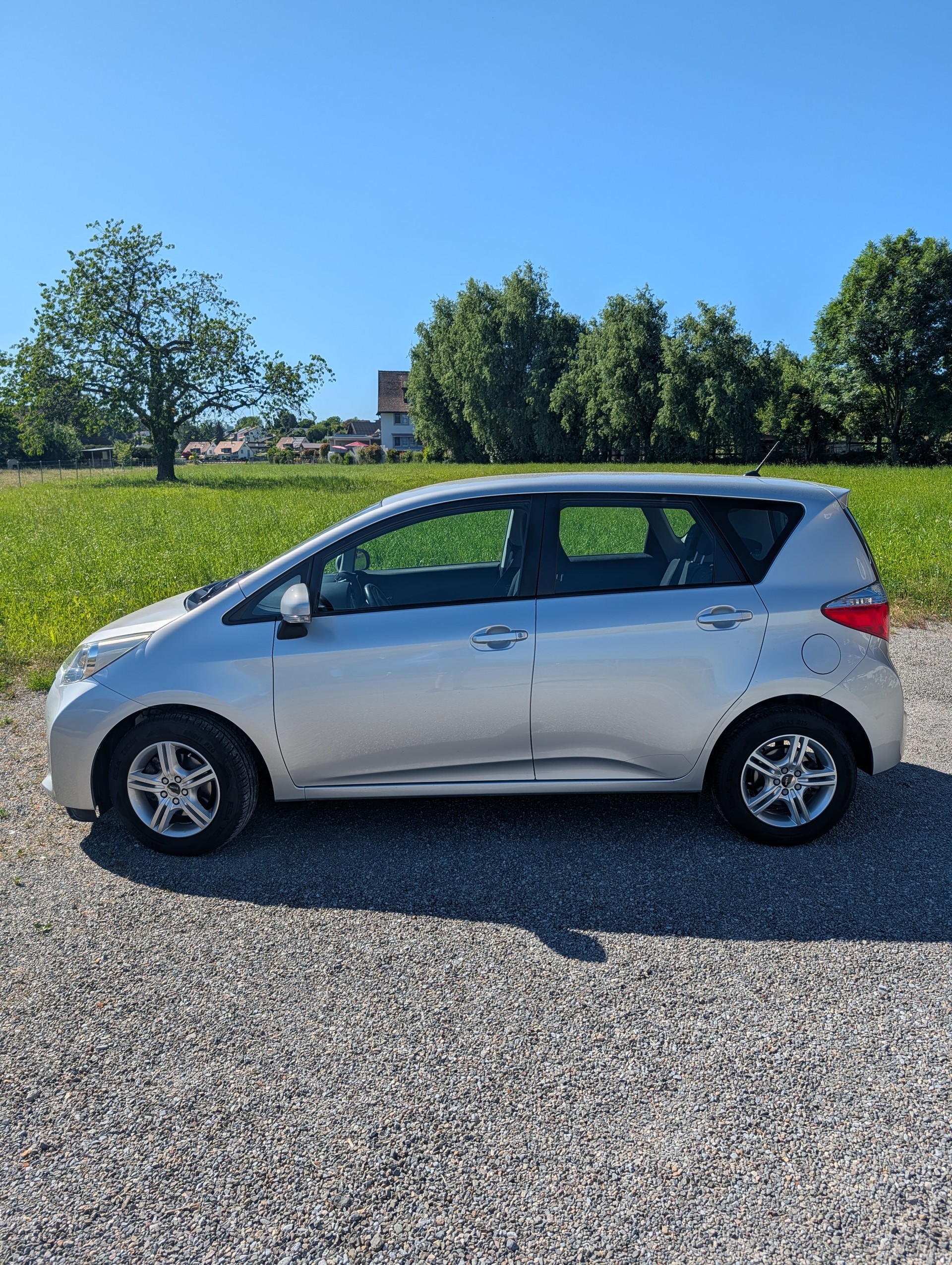 TOYOTA 1.33 VVT-i Linea Luna-image-2