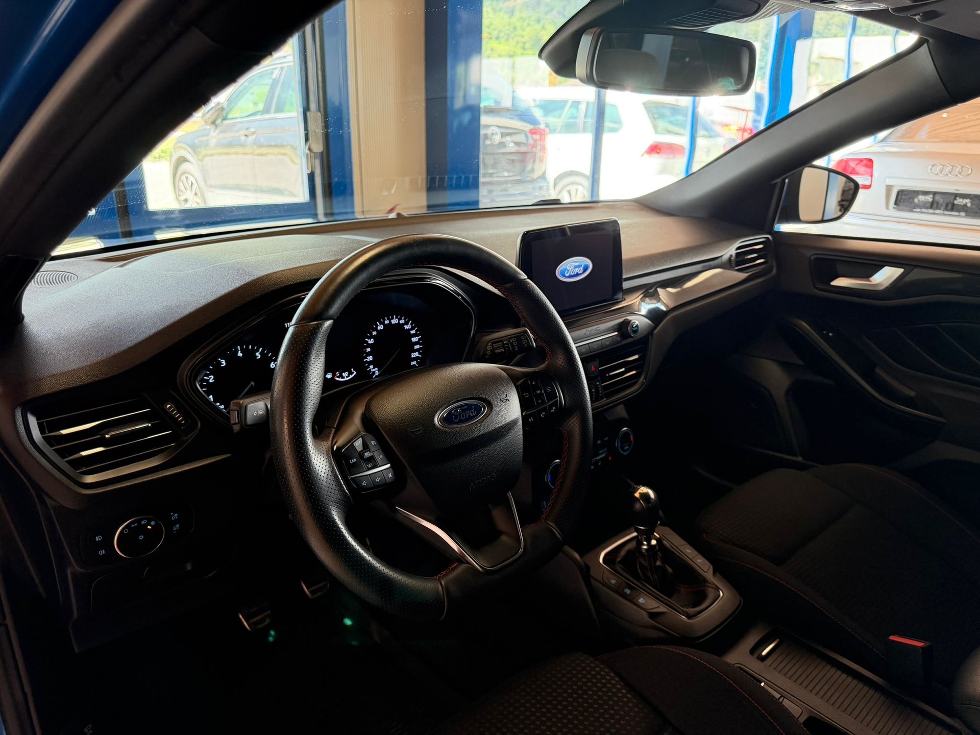 FORD Focus 1.5 SCTi ST Line-image-15