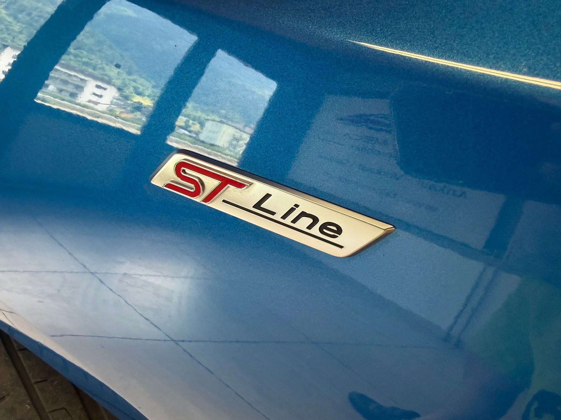 FORD Focus 1.5 SCTi ST Line-image-10