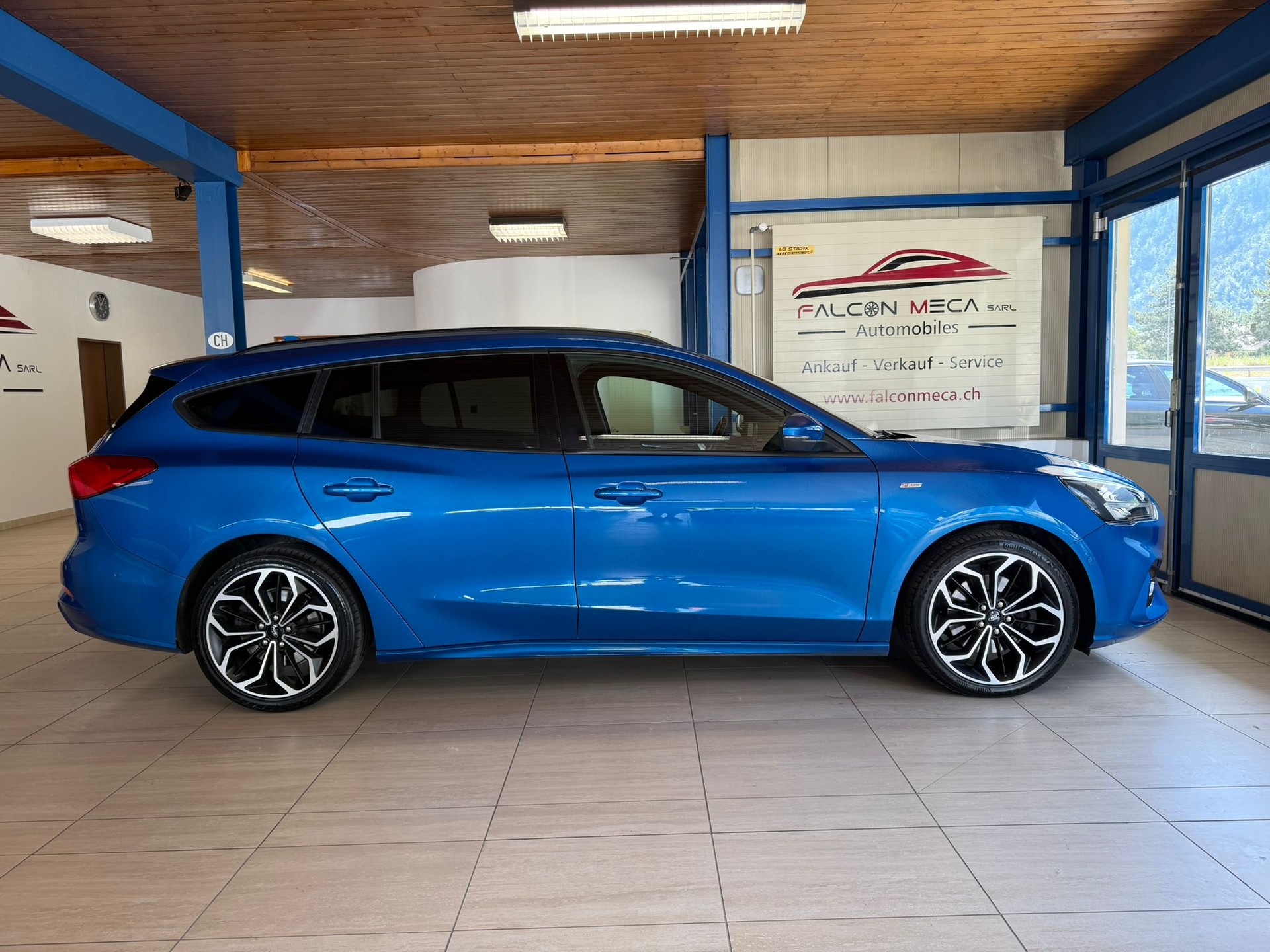 FORD Focus 1.5 SCTi ST Line-image-8