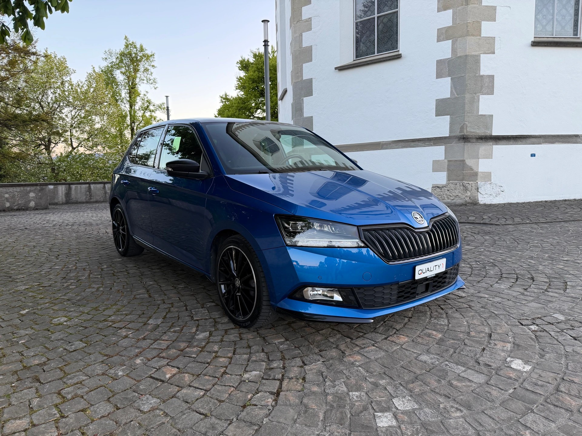 SKODA Fabia 1.0 TSI Monte Carlo / Ab MFK / Service gepflegt / 36 Monate Garantie exkl. / Sportsitze / Panorama / LED / DAB / ACC-image-2