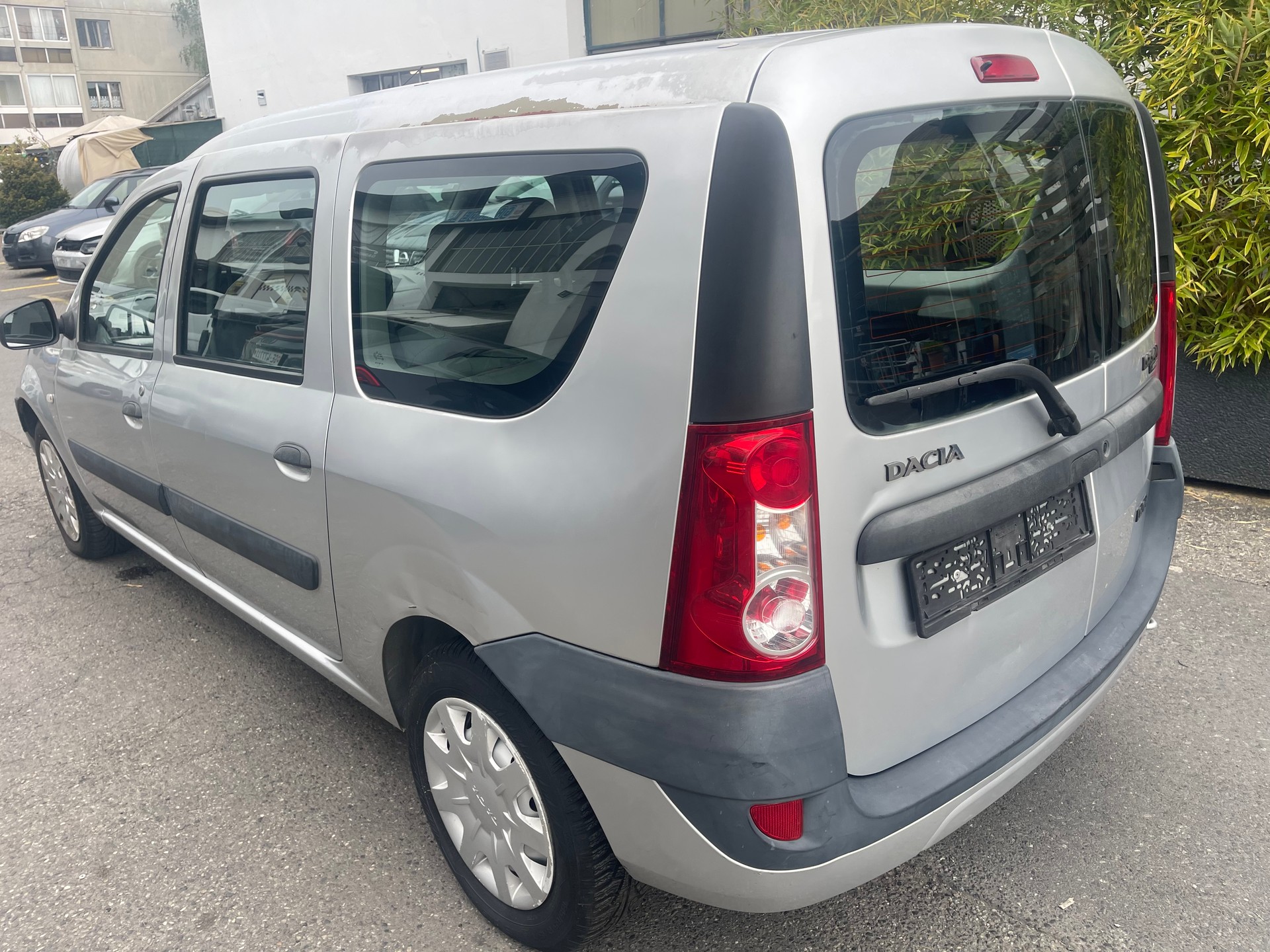 DACIA Logan 1.6 Ambiance-image-5