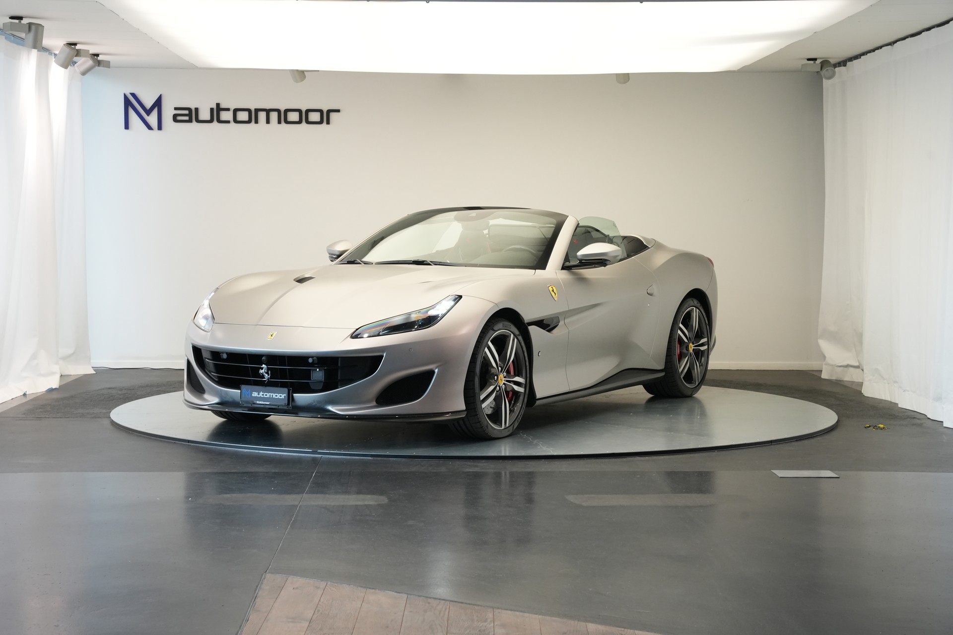 FERRARI Portofino 3.9 V8 T *Atelier* *Carbon* *Mattlackierung*
