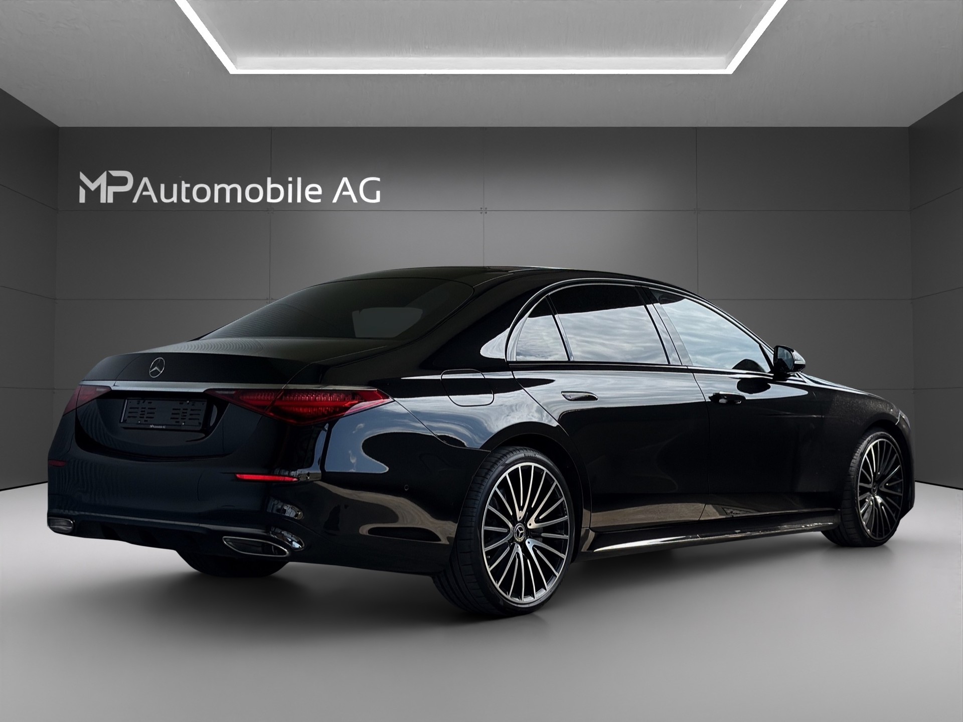 MERCEDES-BENZ S 580 L 4Matic AMG Line 9G-Tronic-showroom-element-2