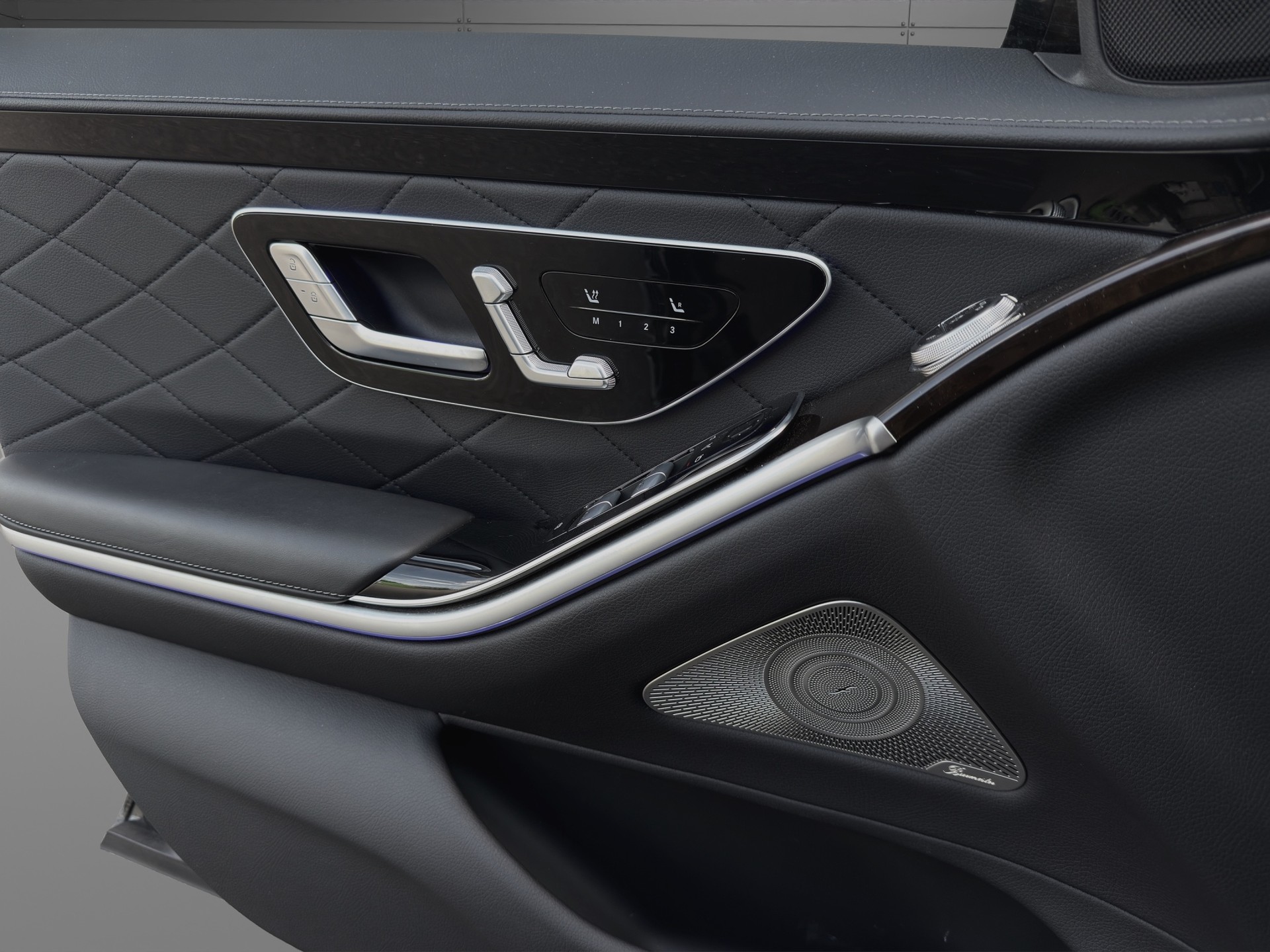 MERCEDES-BENZ S 580 L 4Matic AMG Line 9G-Tronic-image-14