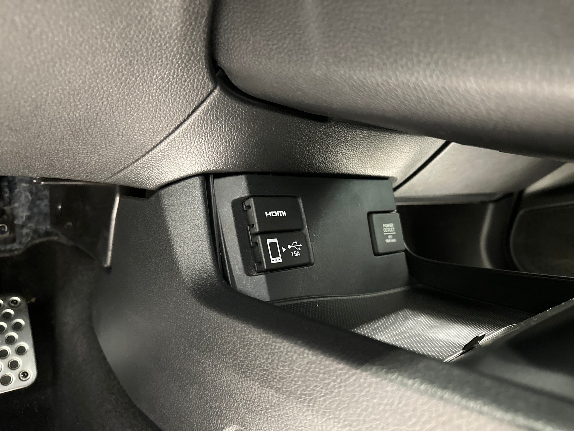 HONDA Civic Sedan 1.5 VTEC Executive Premium CVT-image-28