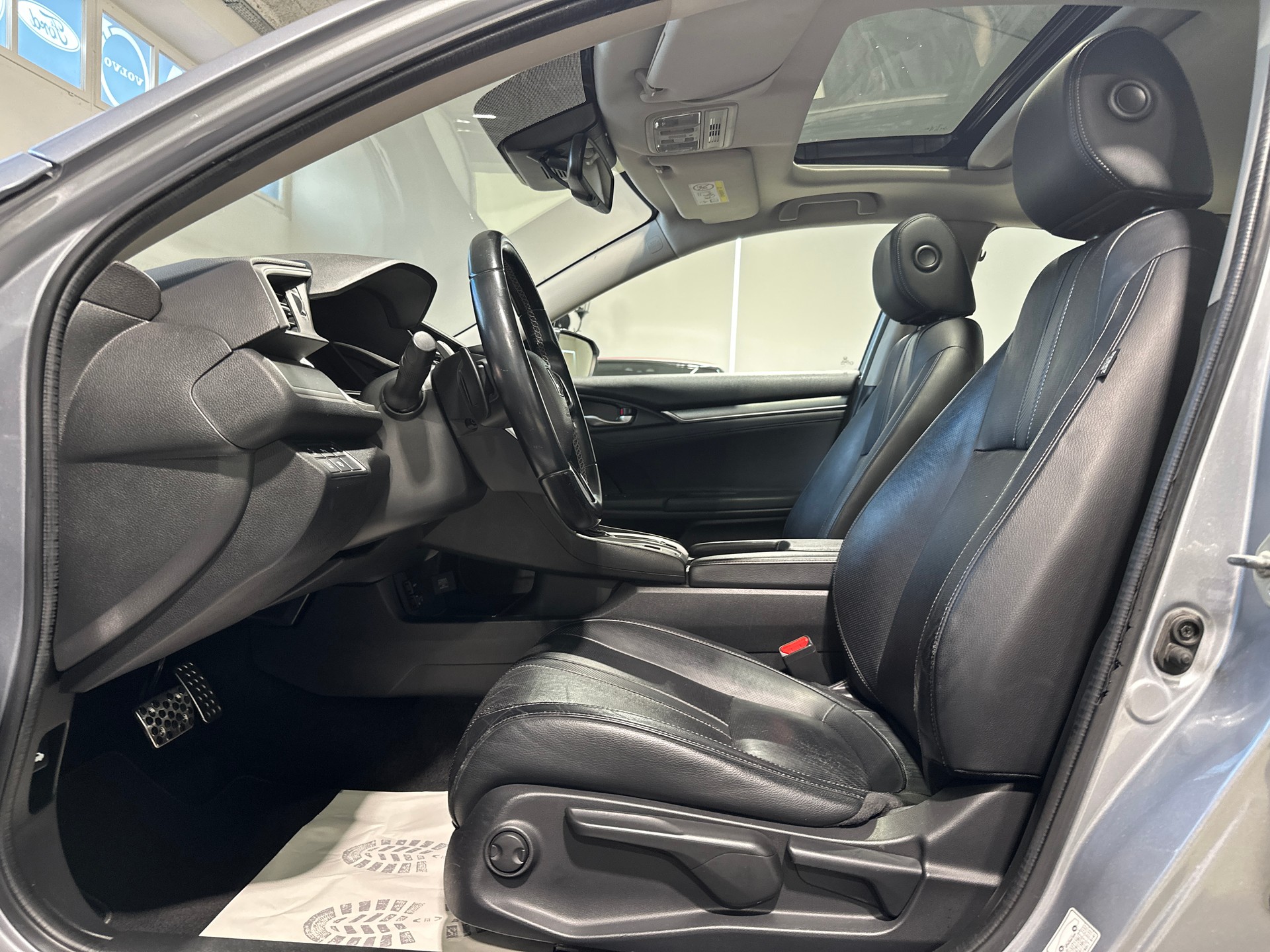 HONDA Civic Sedan 1.5 VTEC Executive Premium CVT-image-12