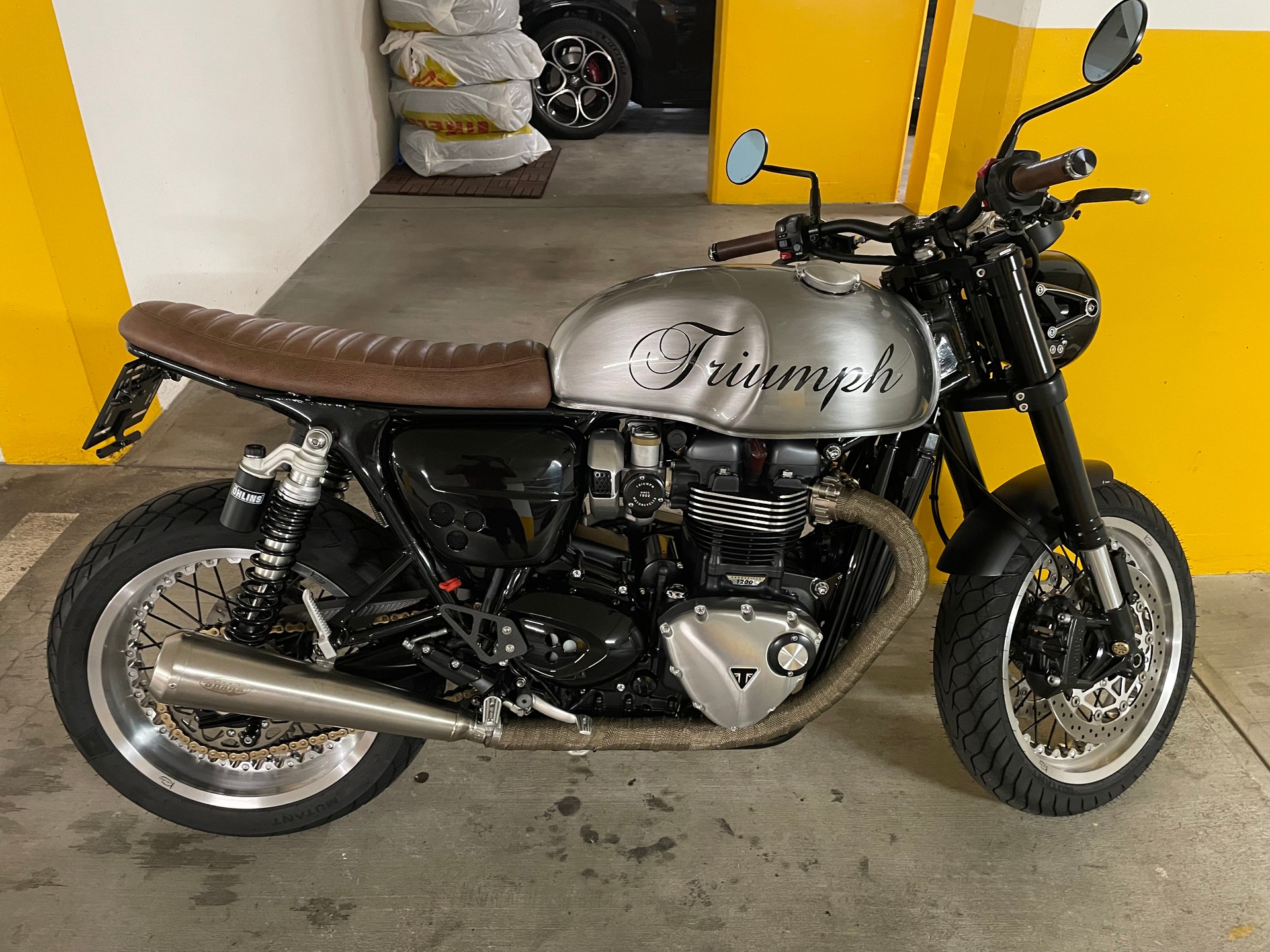 TRIUMPH Thruxton R 1200 i ABS-image-0