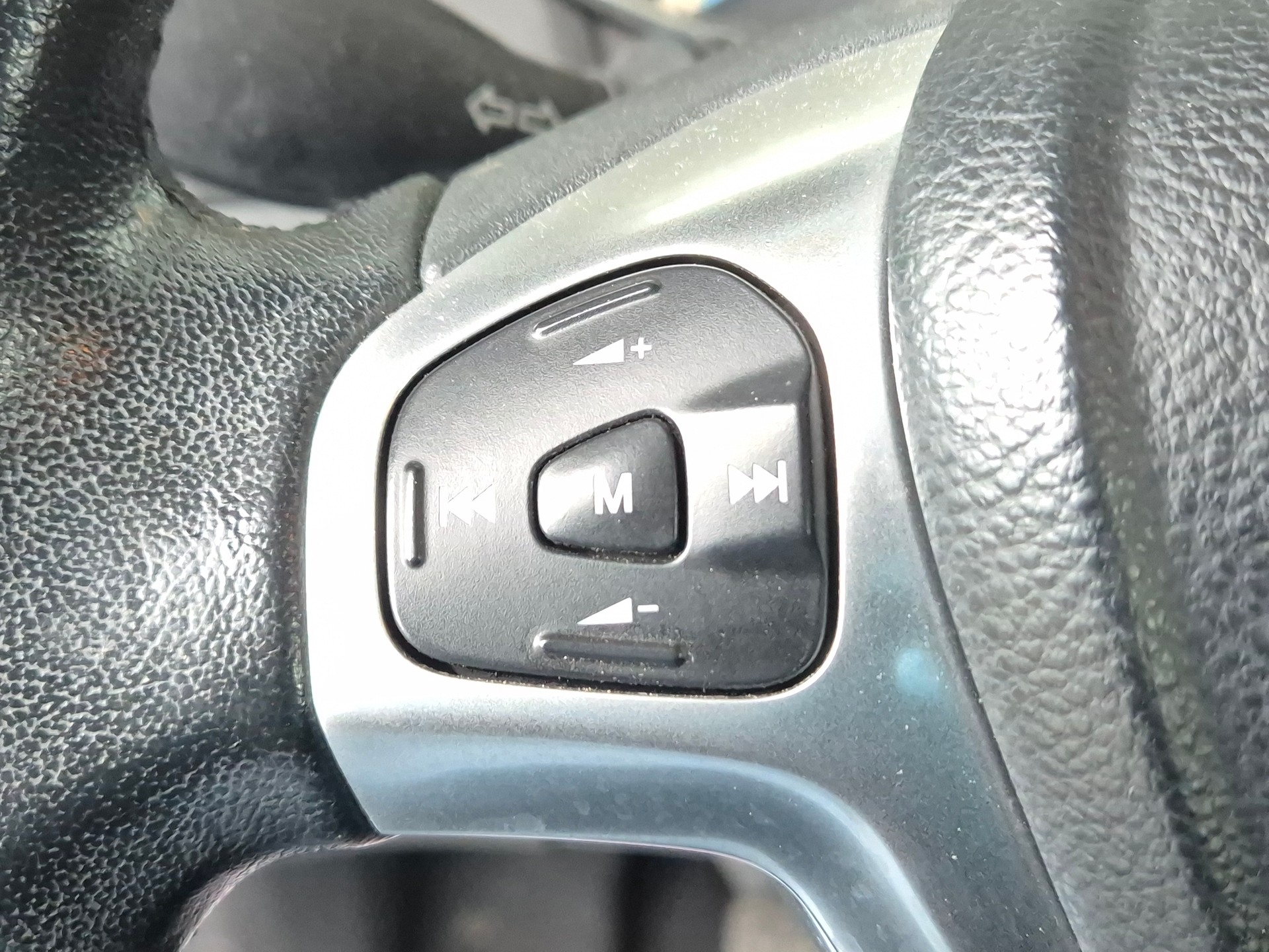 FORD Fiesta 1.0 Trend-image-18
