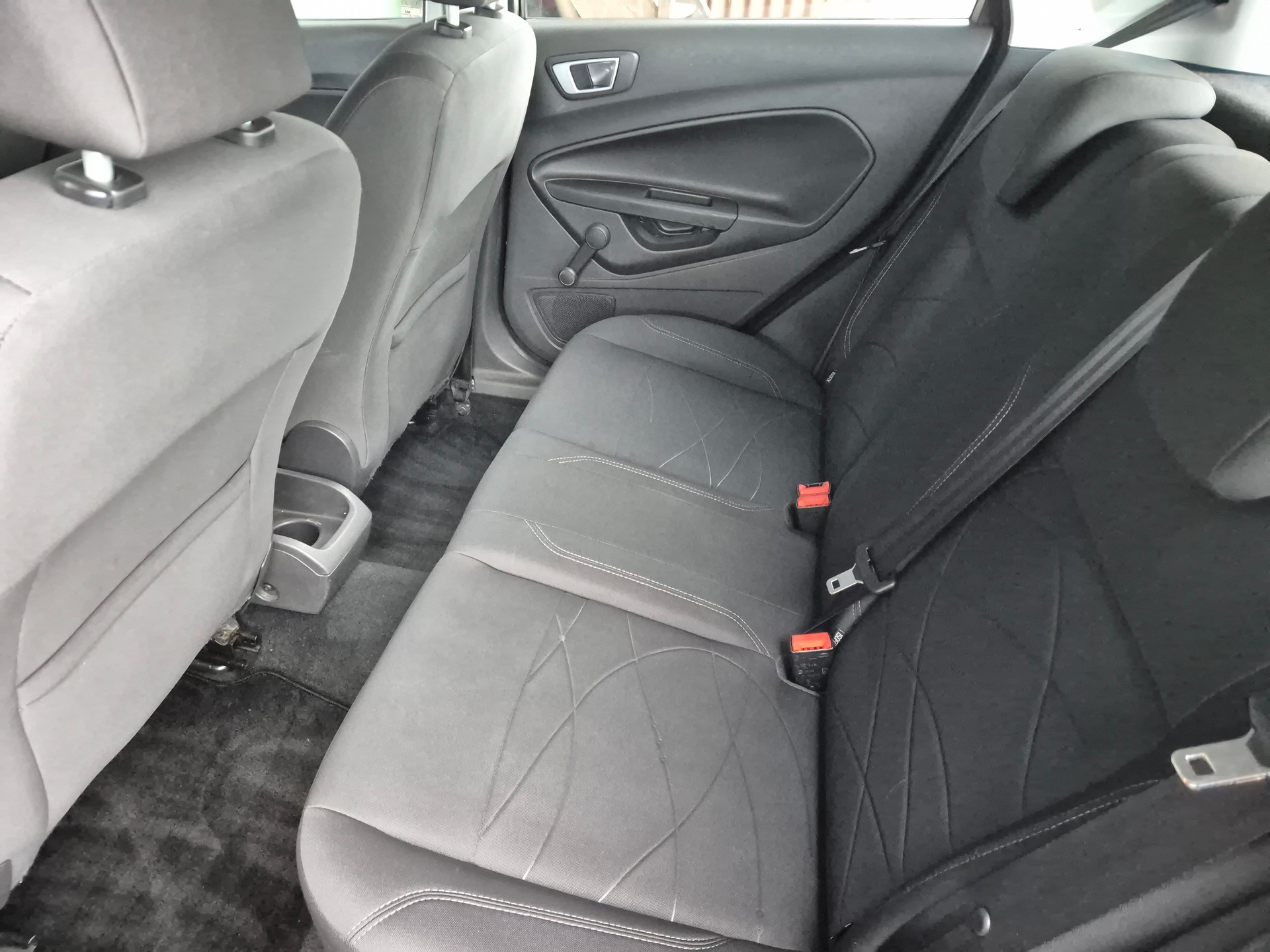FORD Fiesta 1.0 Trend-image-12