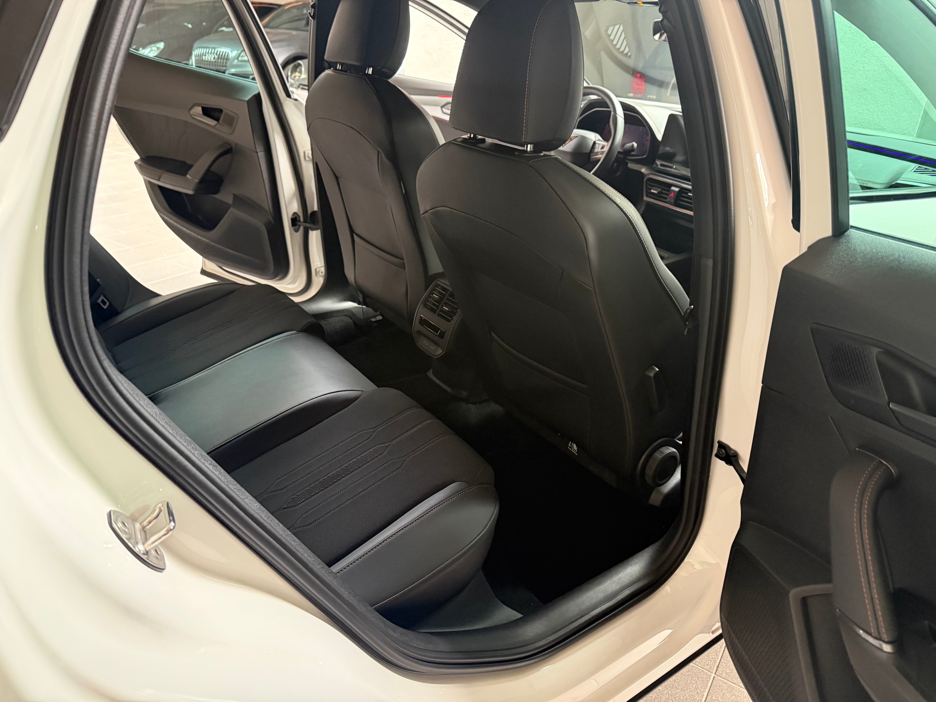 CUPRA Formentor 2.0TSI 4Drive DSG-image-11