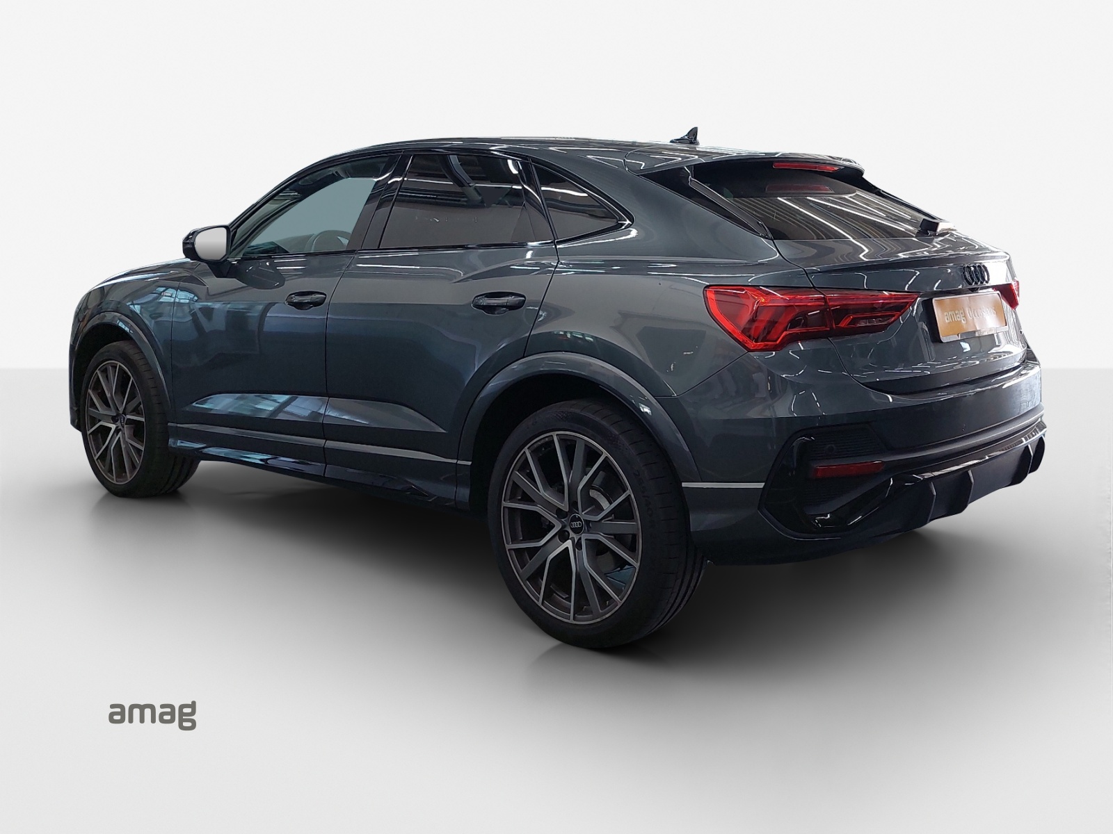 AUDI Q3 Sportback 45 TFSI S line quattro S-tronic-showroom-element-2