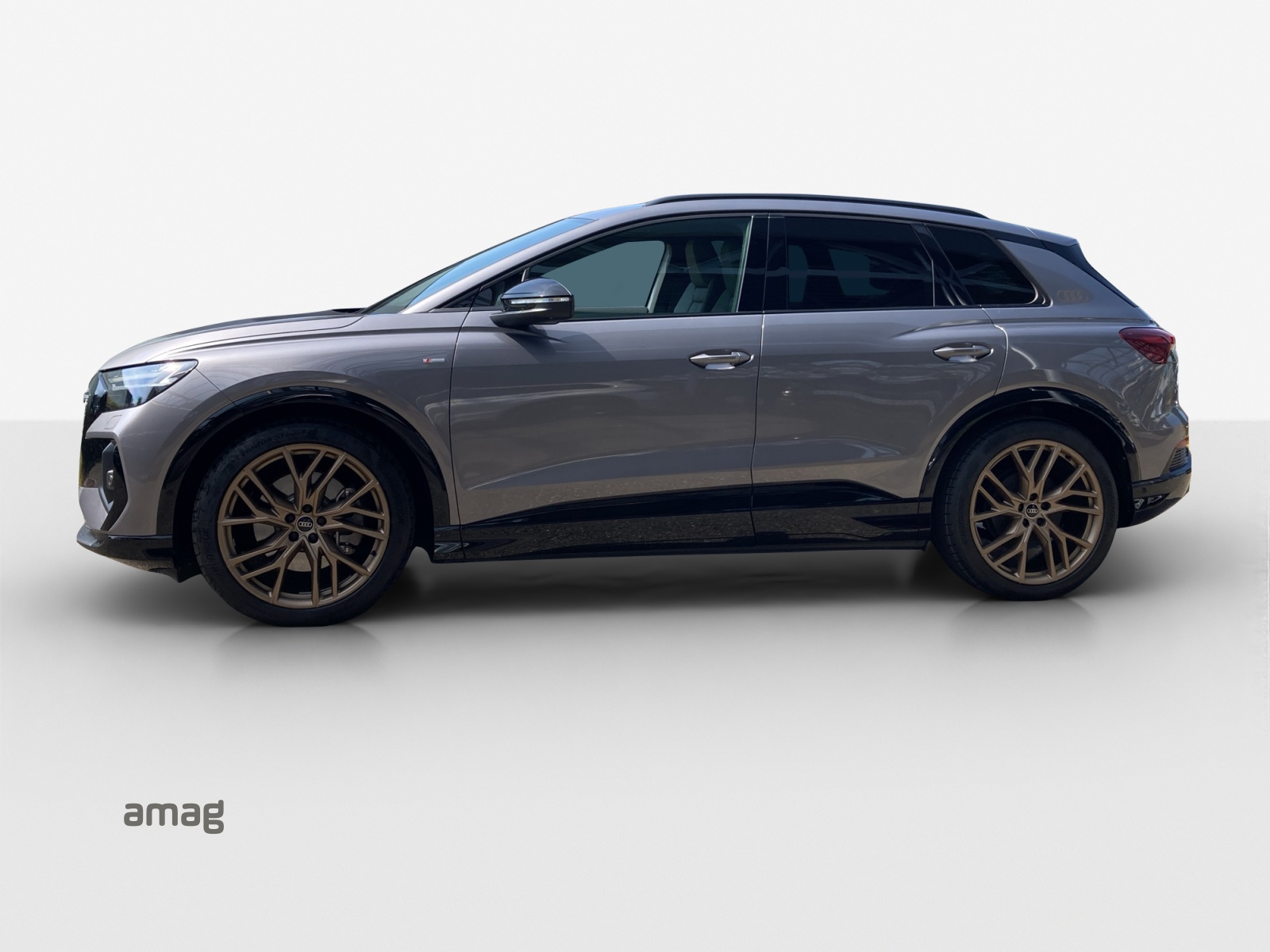 AUDI Q4 e-tron 45 quattro-showroom-element-1