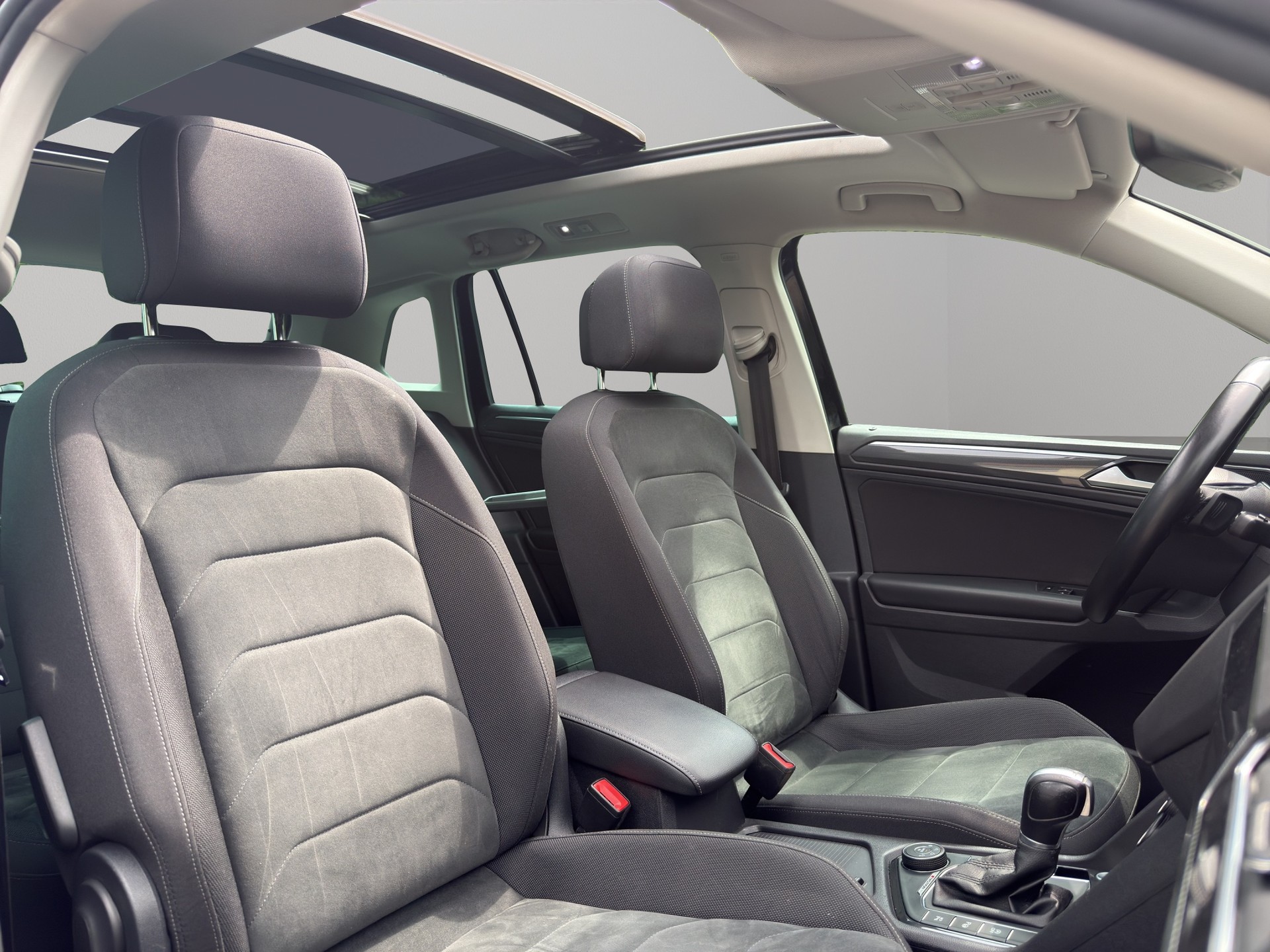 VW Tiguan 2.0TSI Highline 4Motion DSG-image-21