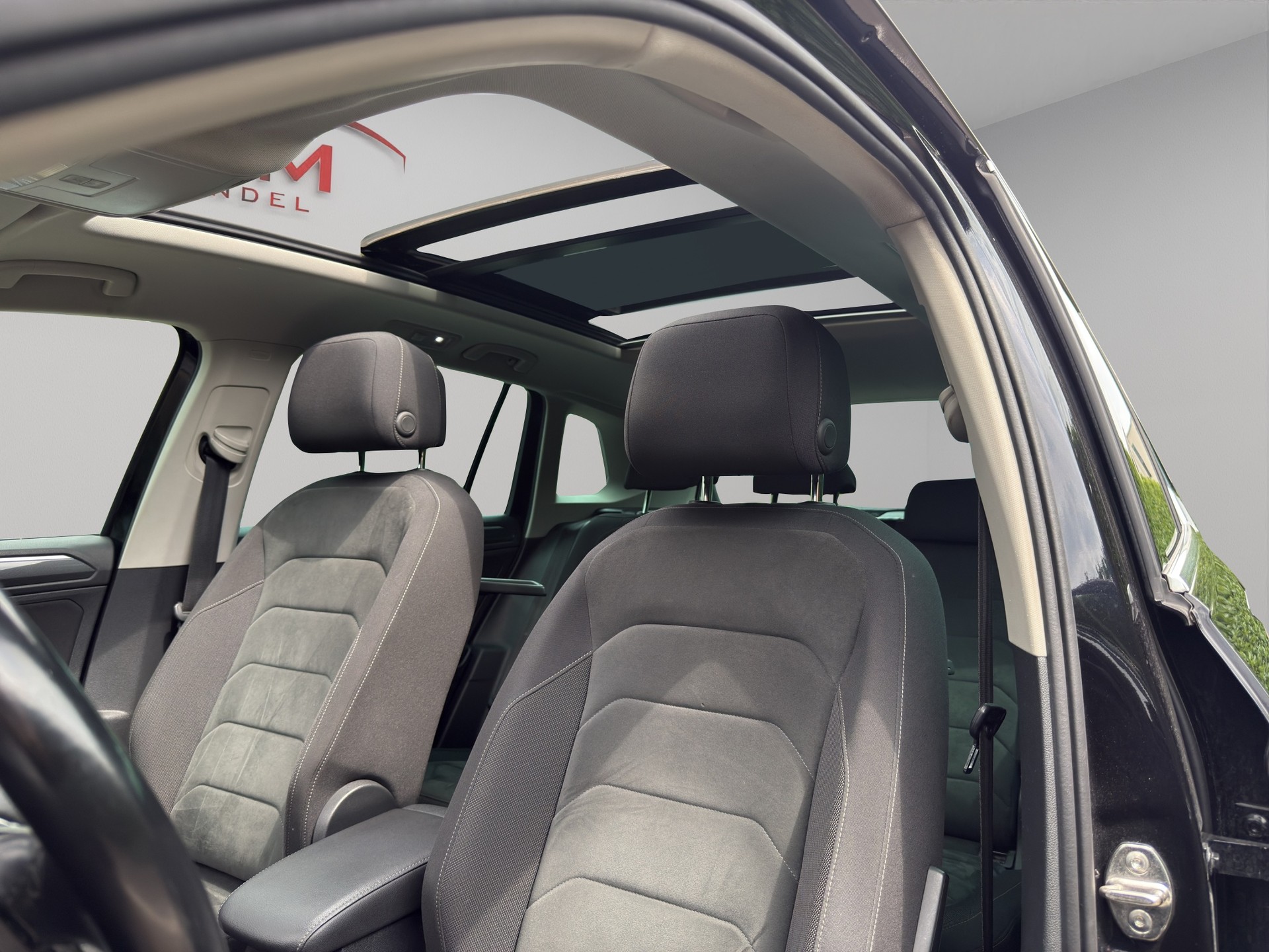 VW Tiguan 2.0TSI Highline 4Motion DSG-image-23