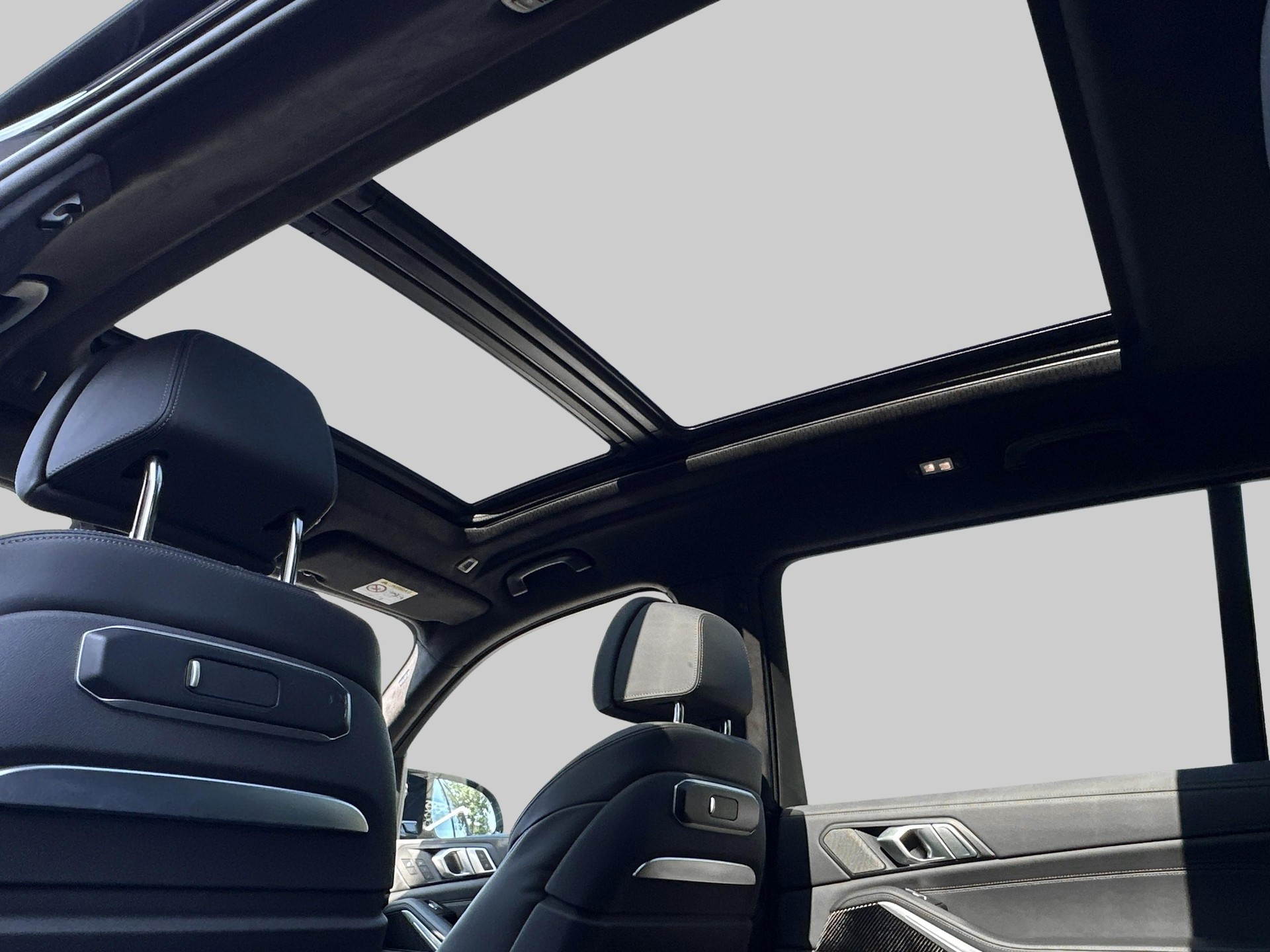 BMW X7 xDrive M60i M Sport Pro-image-21