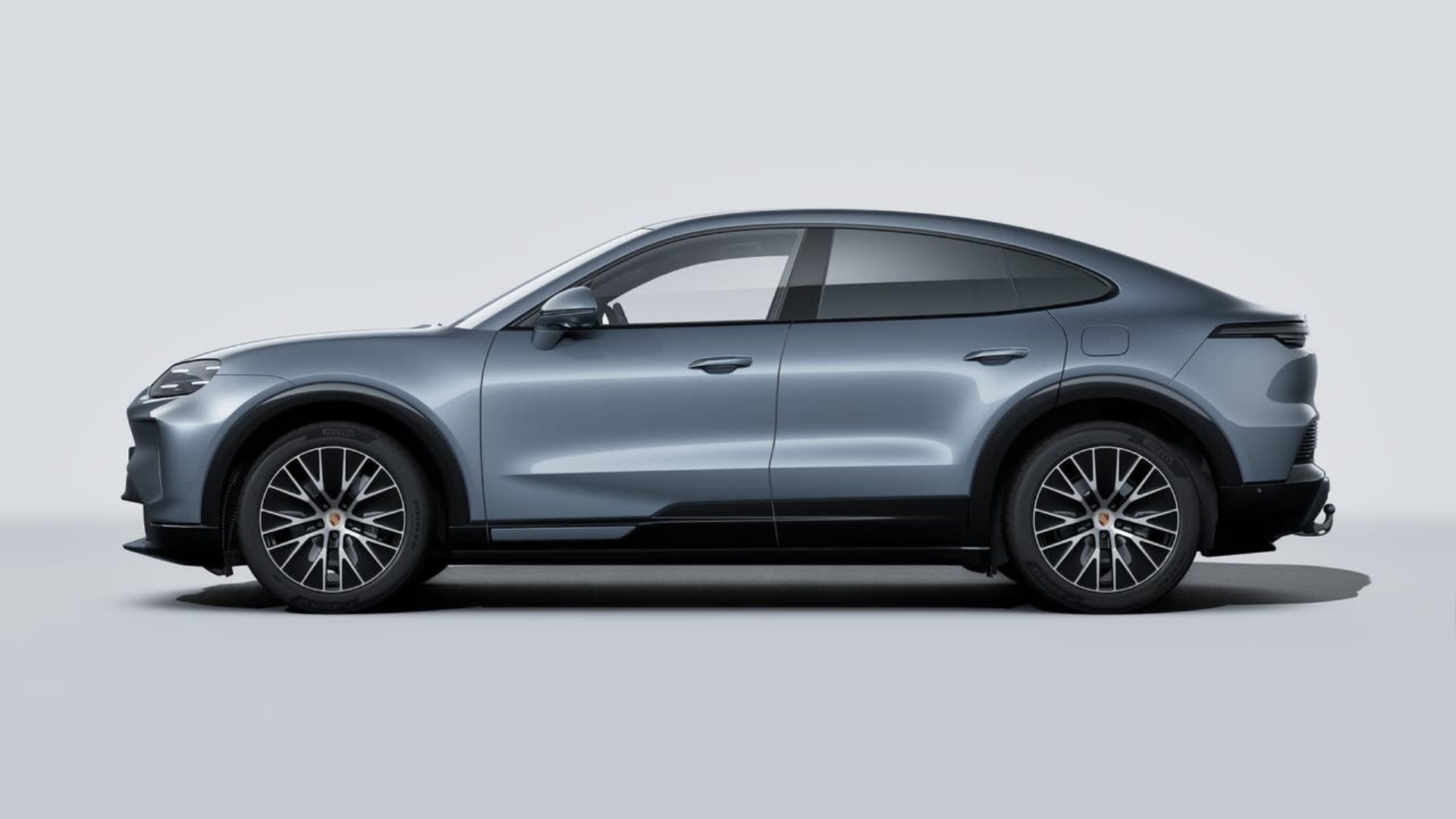PORSCHE Cayenne Coupé Electric-showroom-element-1