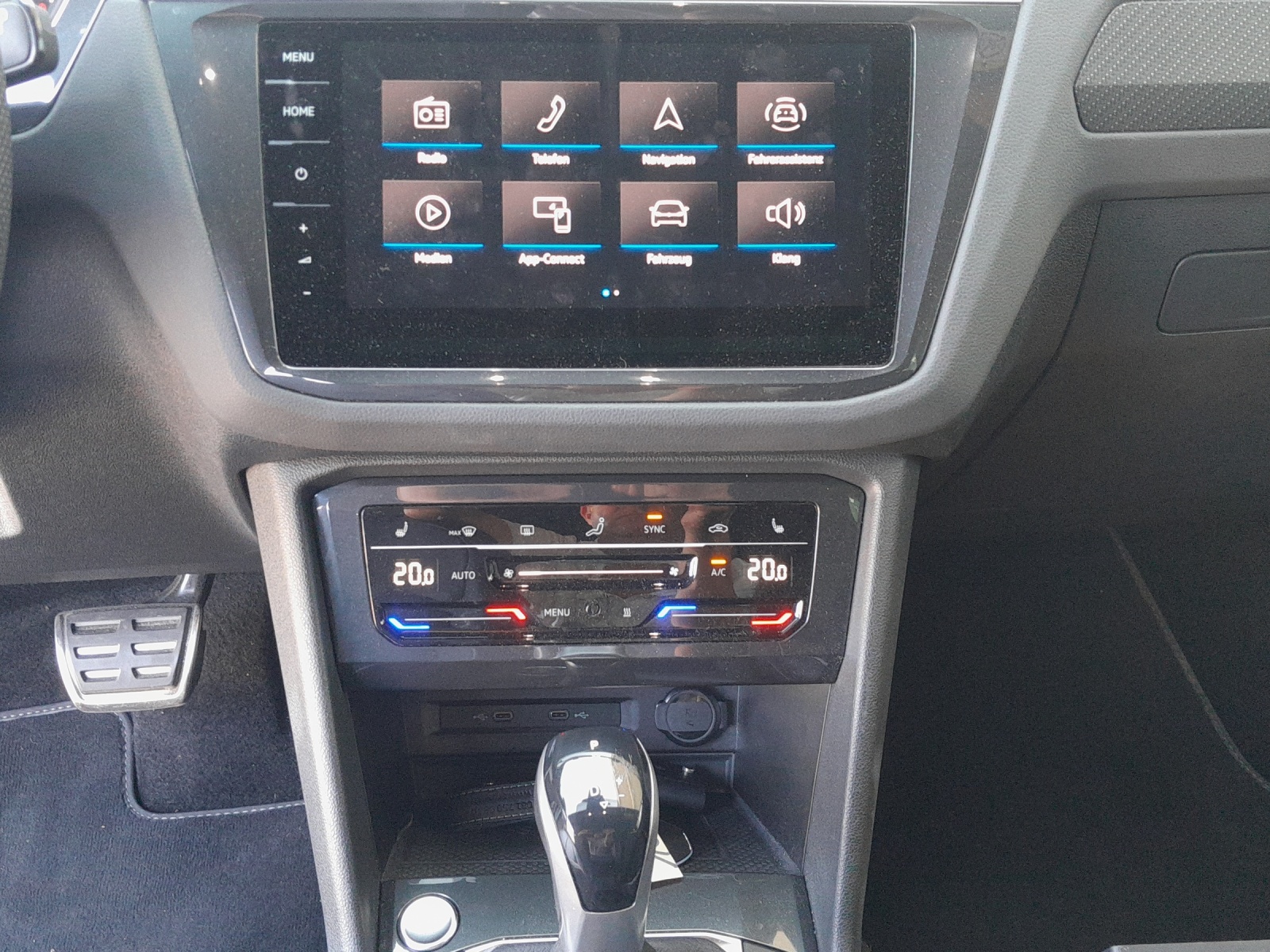 VW Tiguan 2.0 TDI SCR R-Line 4Motion DSG-image-10