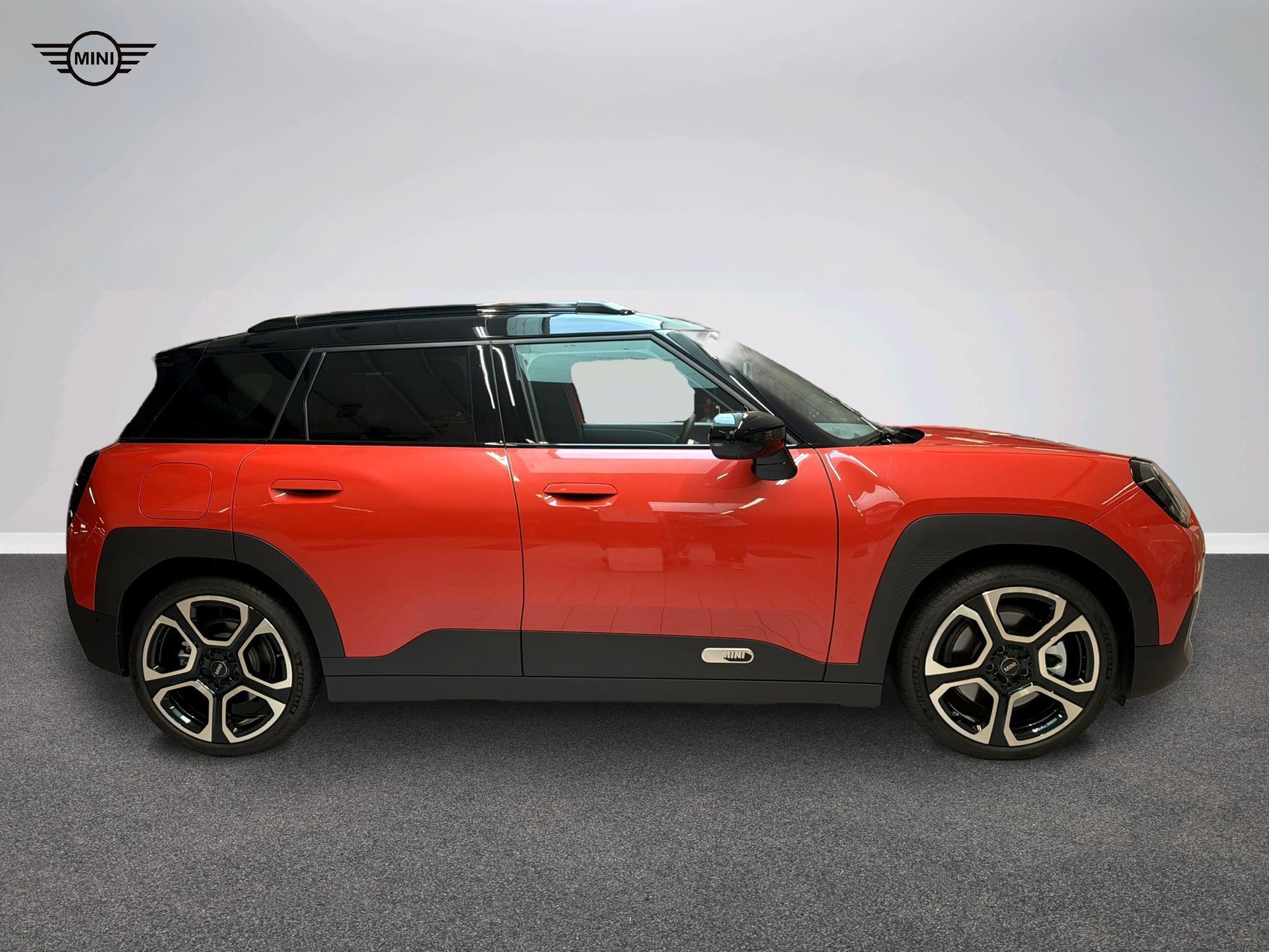 MINI Aceman SE-showroom-element-1