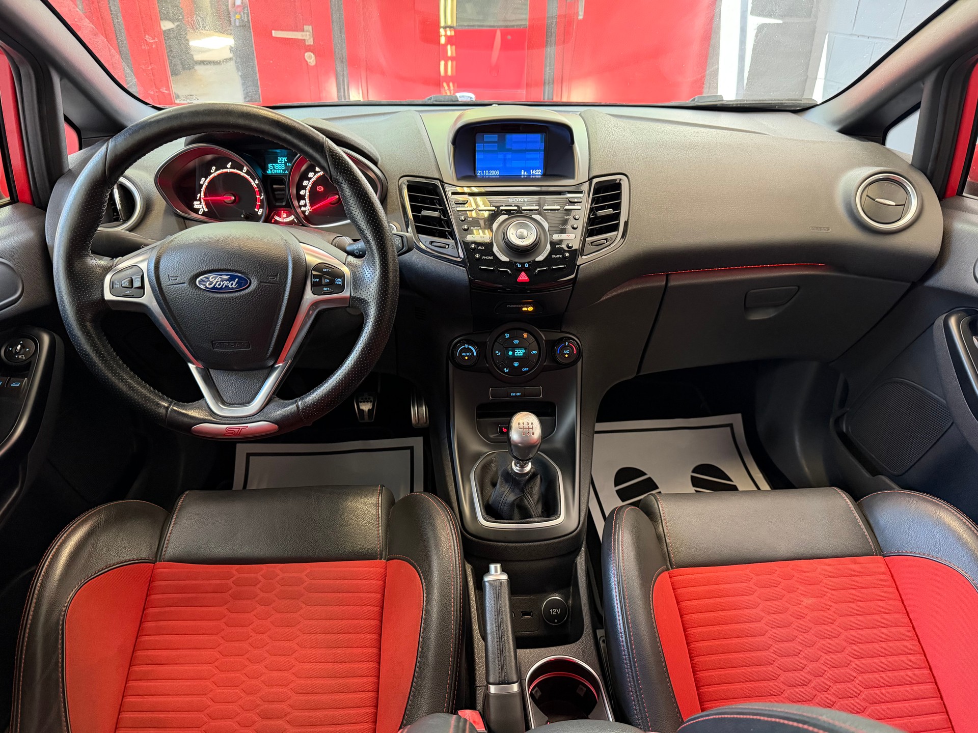 FORD Fiesta 1.6 SCTi ST-2 //NEU AB MFK!-image-10