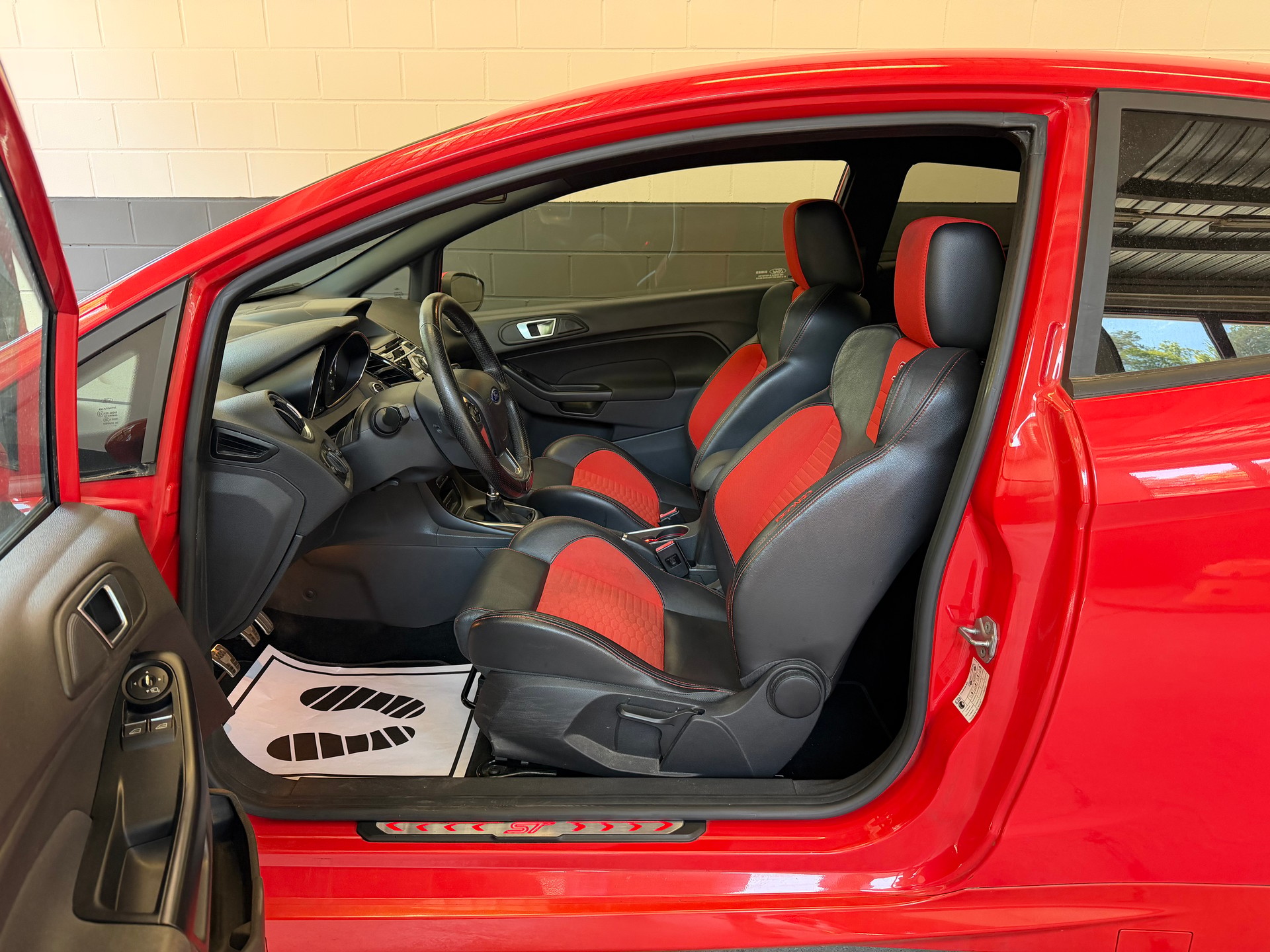FORD Fiesta 1.6 SCTi ST-2 //NEU AB MFK!-image-8
