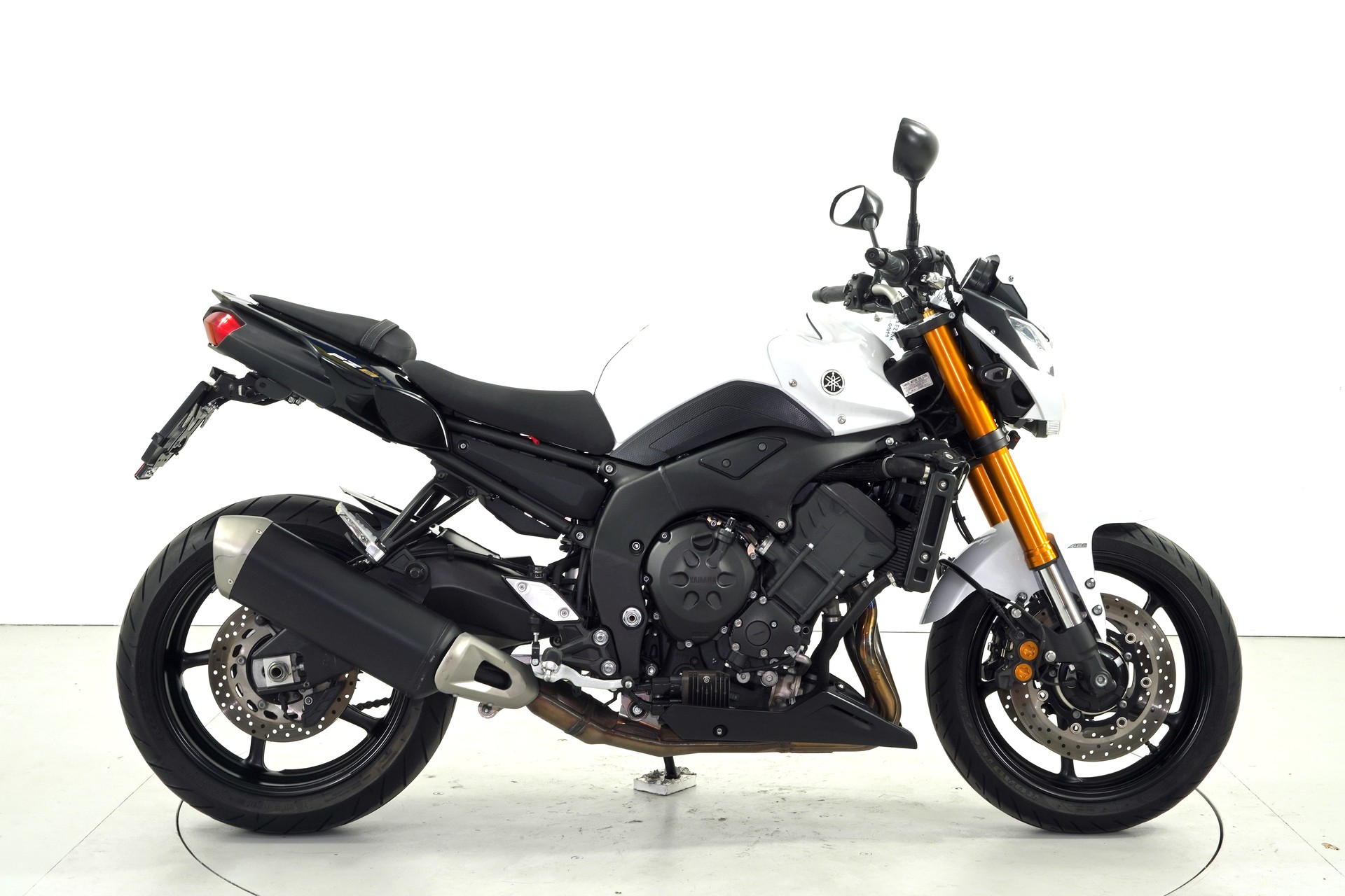 YAMAHA FZ8NA-image-3