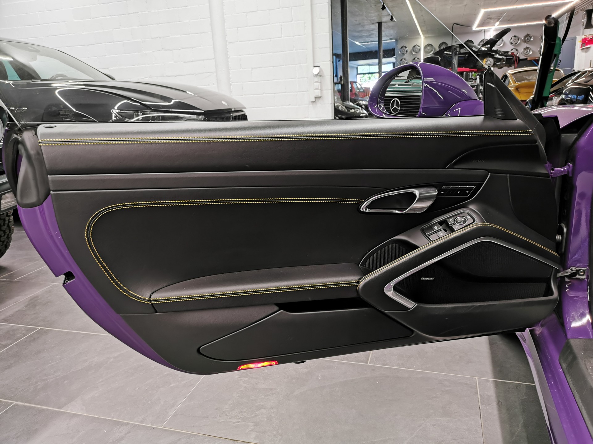 PORSCHE 911 Turbo S PDK PTS PORSCHE APPROVED-image-11