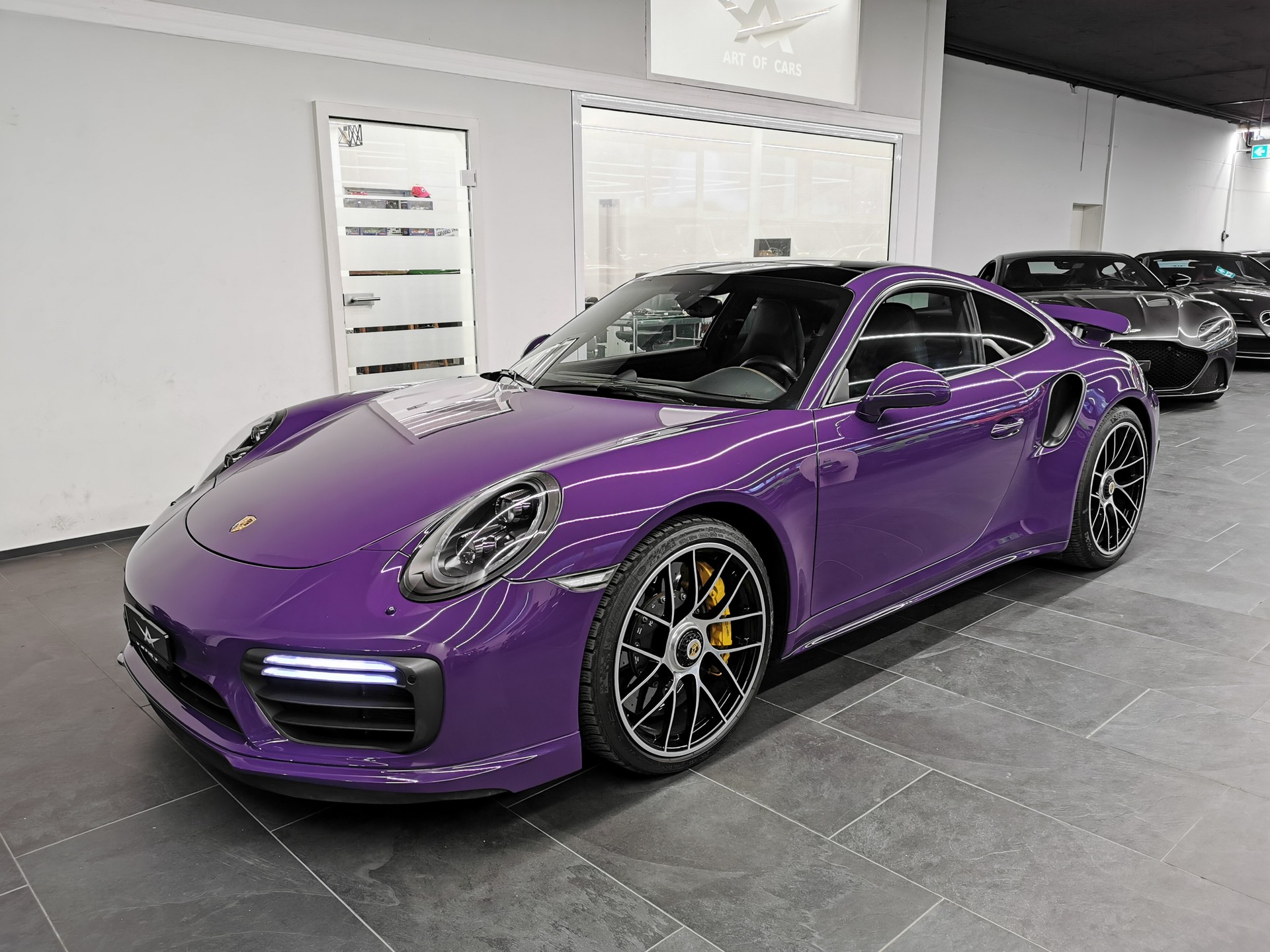 PORSCHE 911 Turbo S PDK PTS PORSCHE APPROVED-image-15