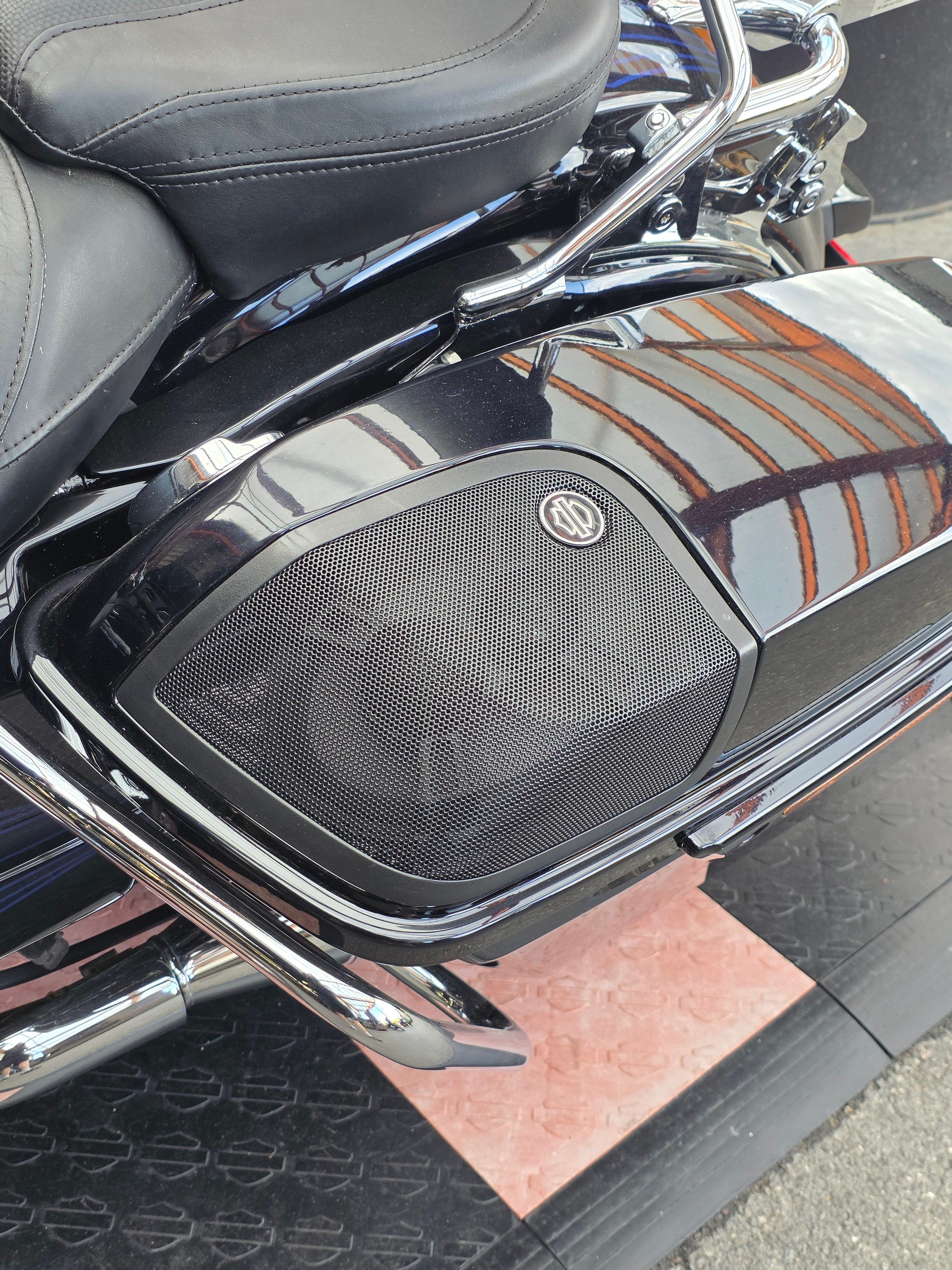 HARLEY-DAVIDSON FLHXSE Street Glide ABS CVO-image-11