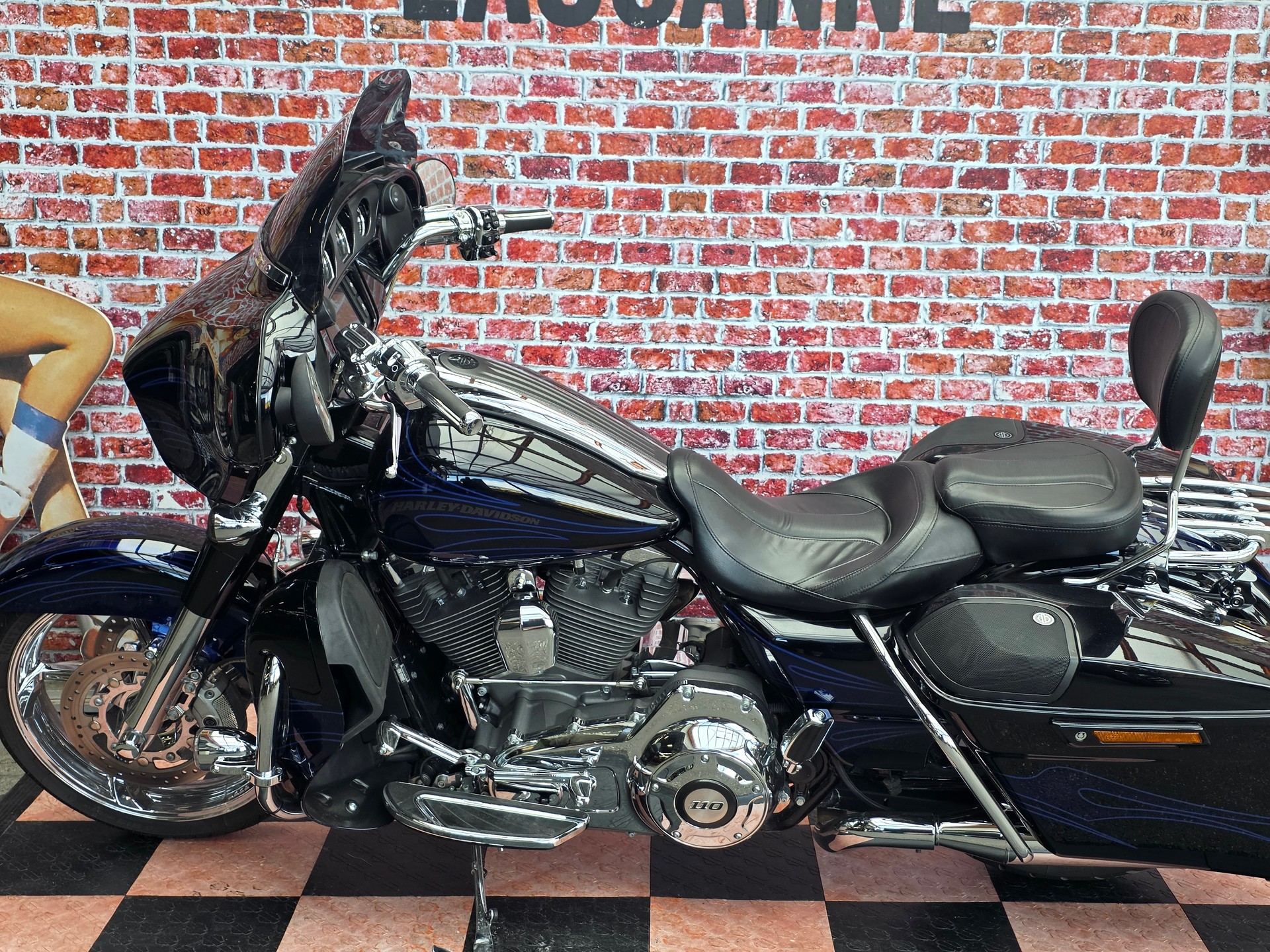 HARLEY-DAVIDSON FLHXSE Street Glide ABS CVO-image-3