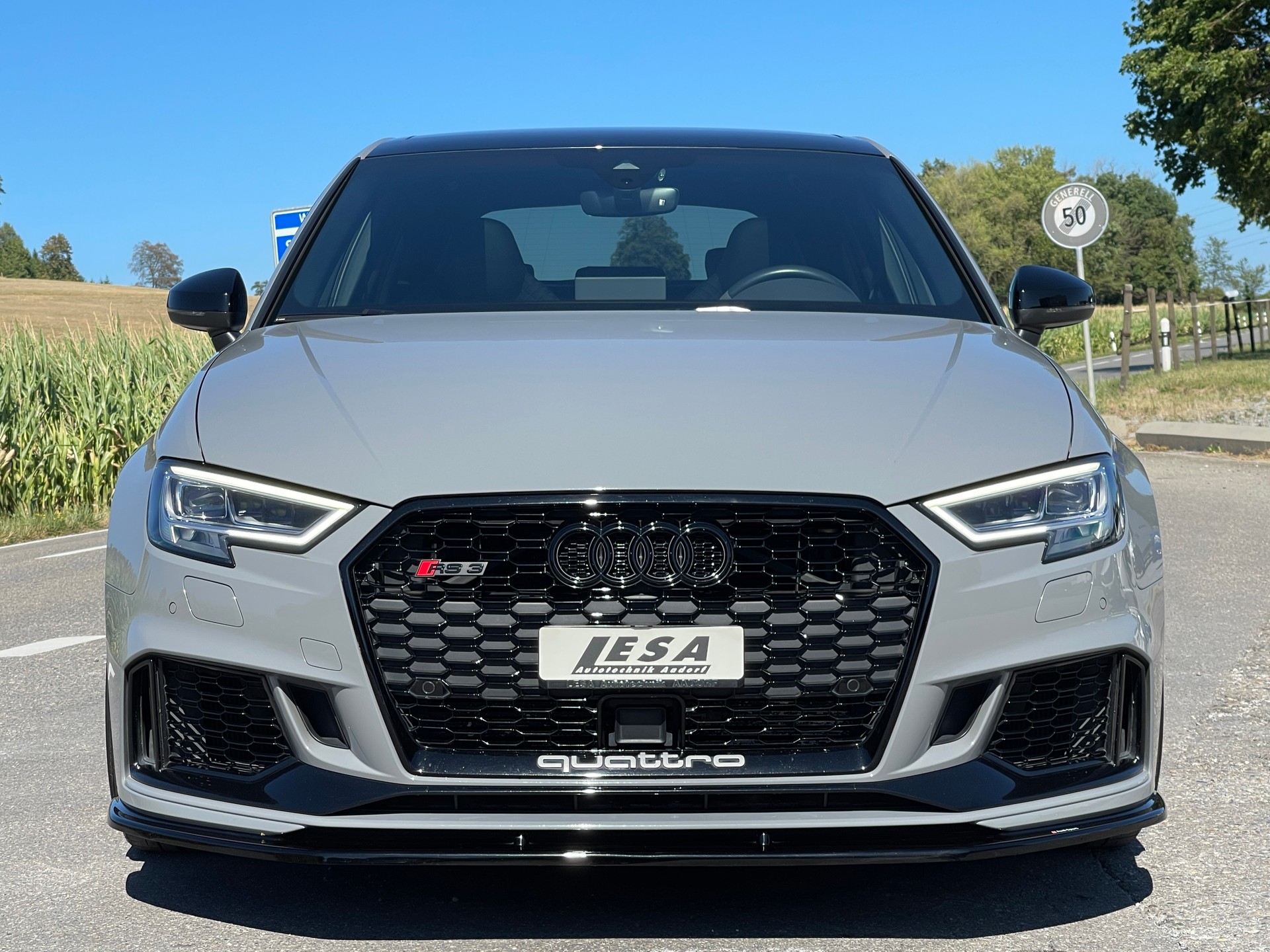 AUDI RS3 Sportback 2.5 TSI quattro S-tronic-showroom-element-3