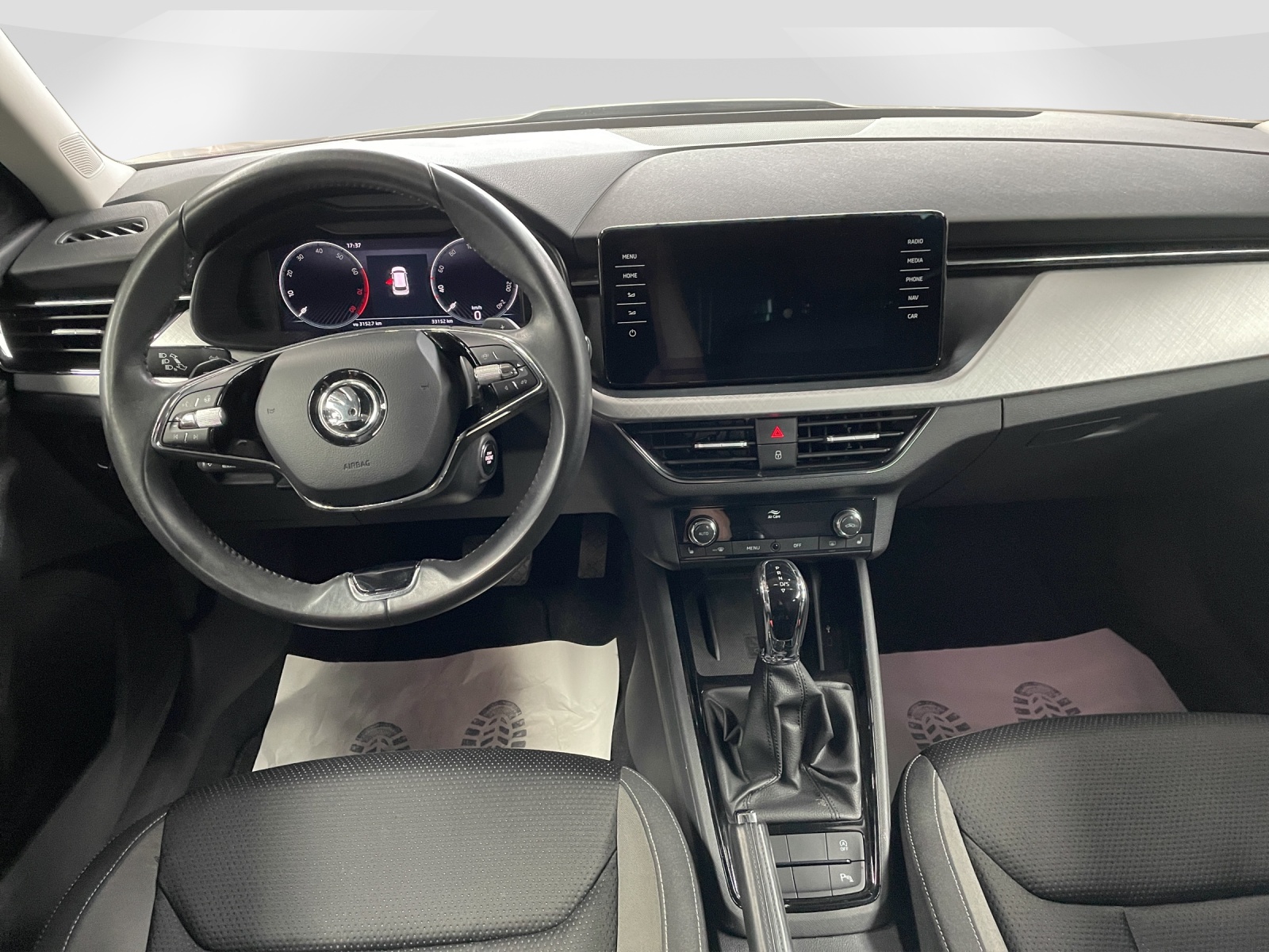 SKODA Kamiq 1.0 TSI Ambition DSG-image-7