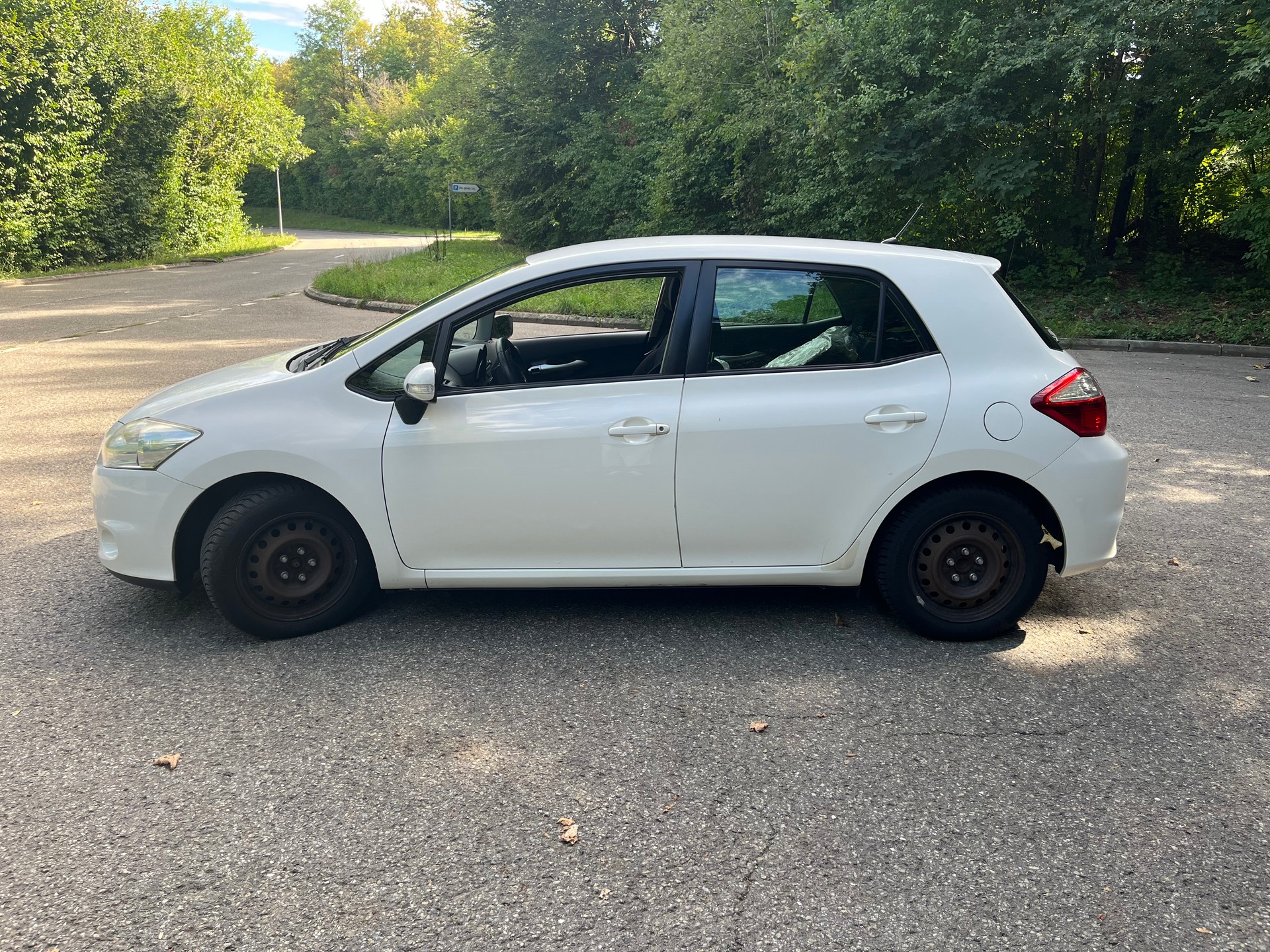 TOYOTA Auris 1.6 easy-showroom-element-2