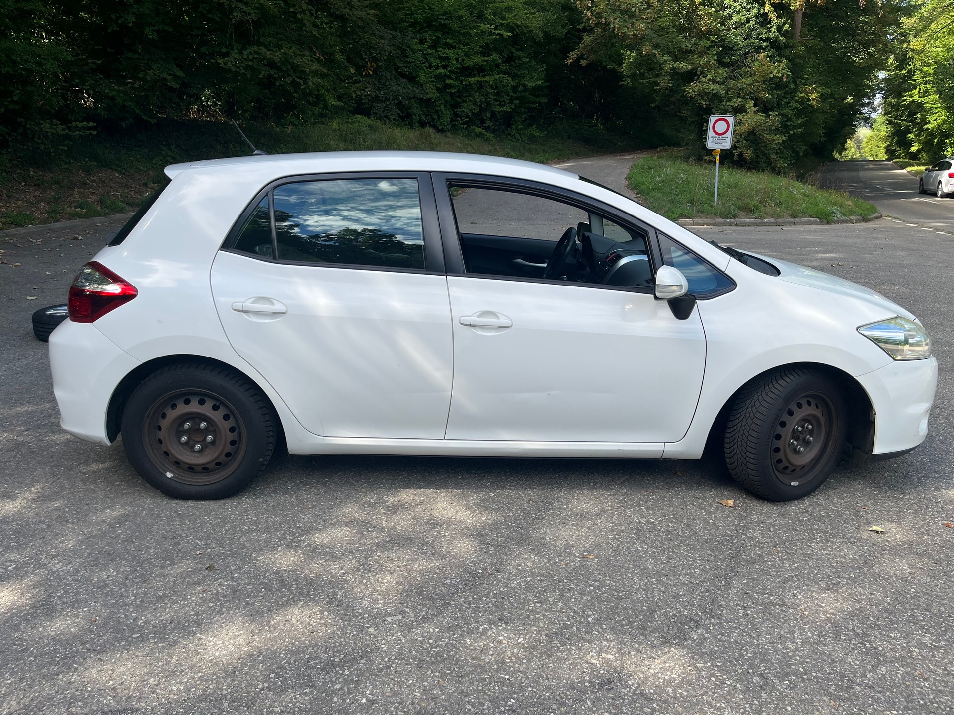 TOYOTA Auris 1.6 easy-image-6
