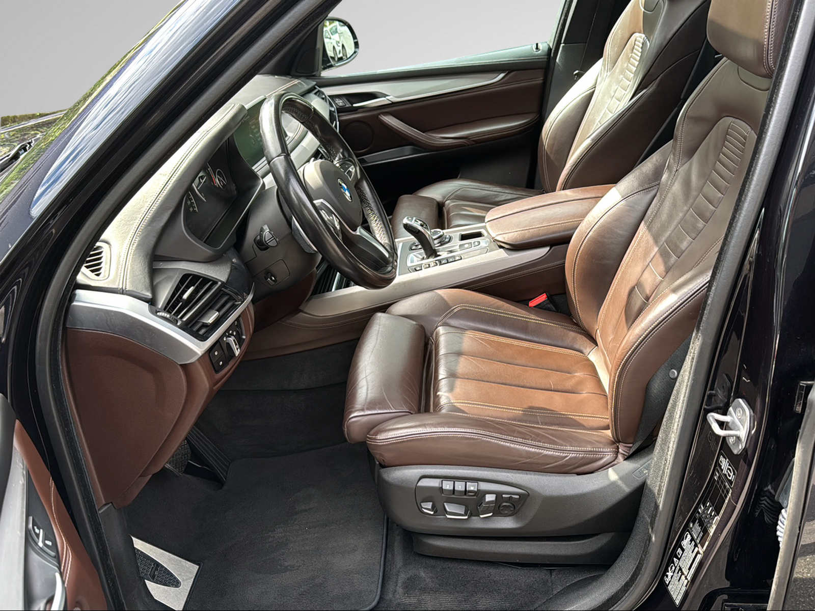 BMW X5 xDrive M50d Steptronic-image-11