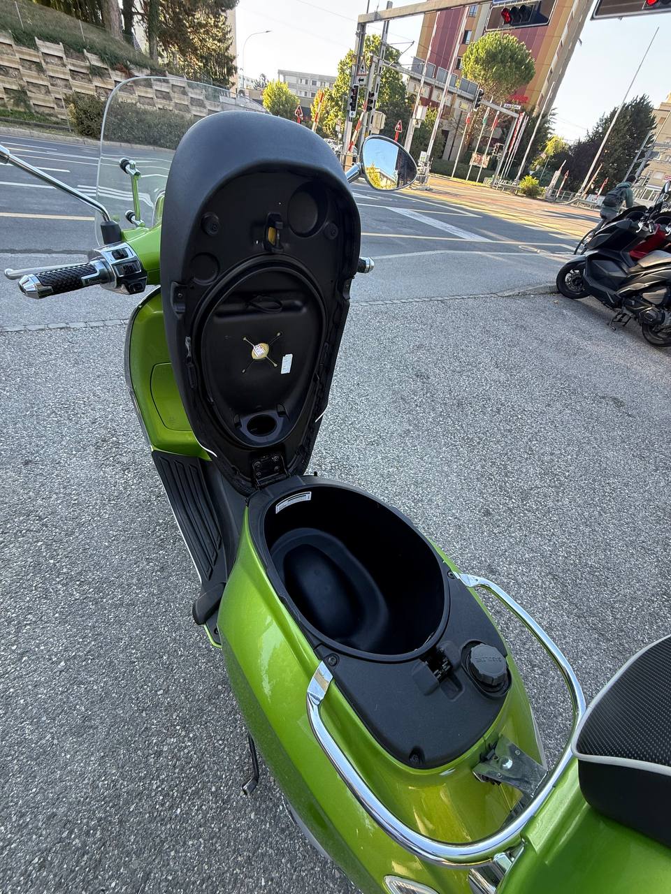PIAGGIO Vespa 125 Sprint ABS-image-7