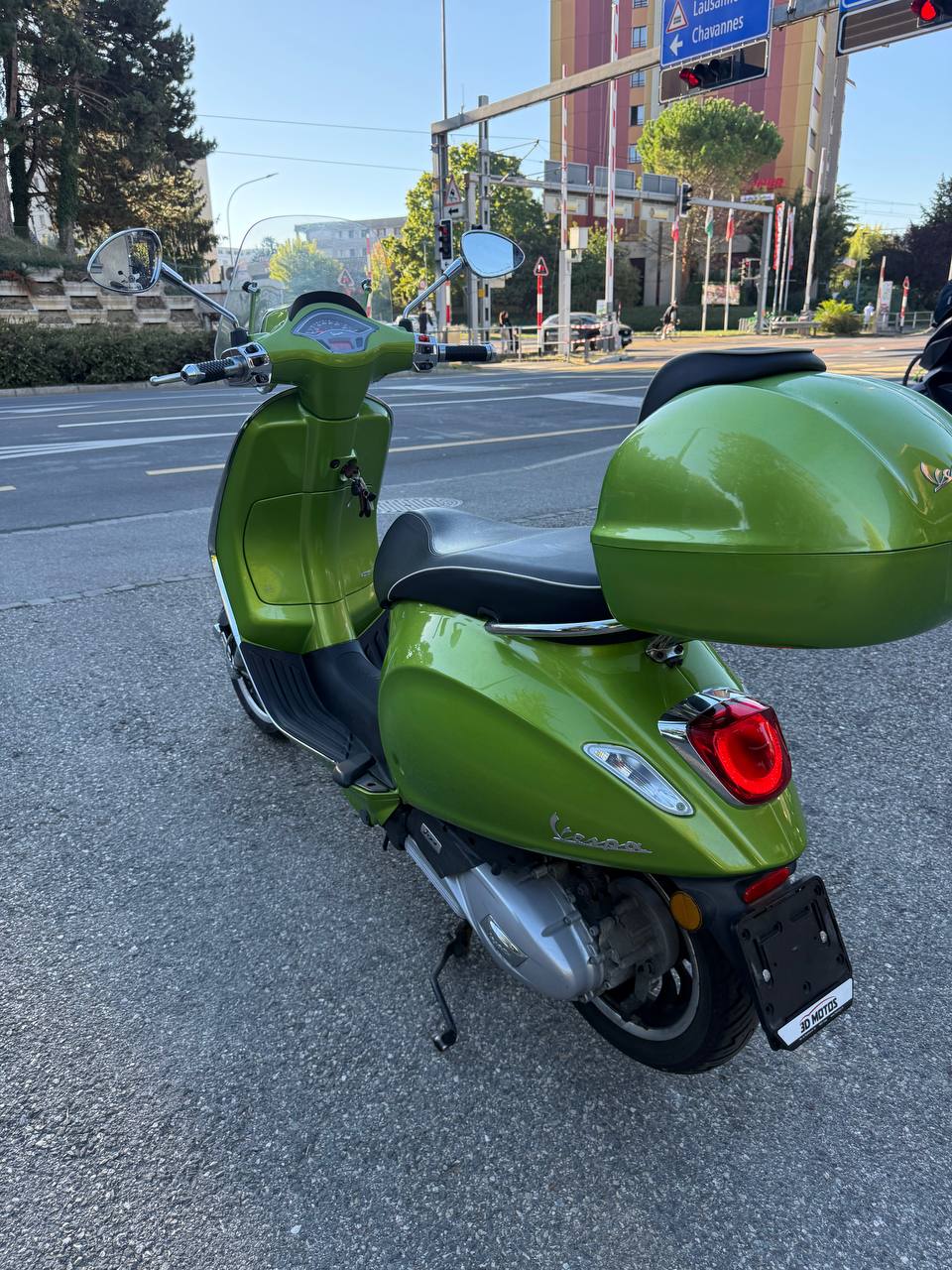 PIAGGIO Vespa 125 Sprint ABS-image-2
