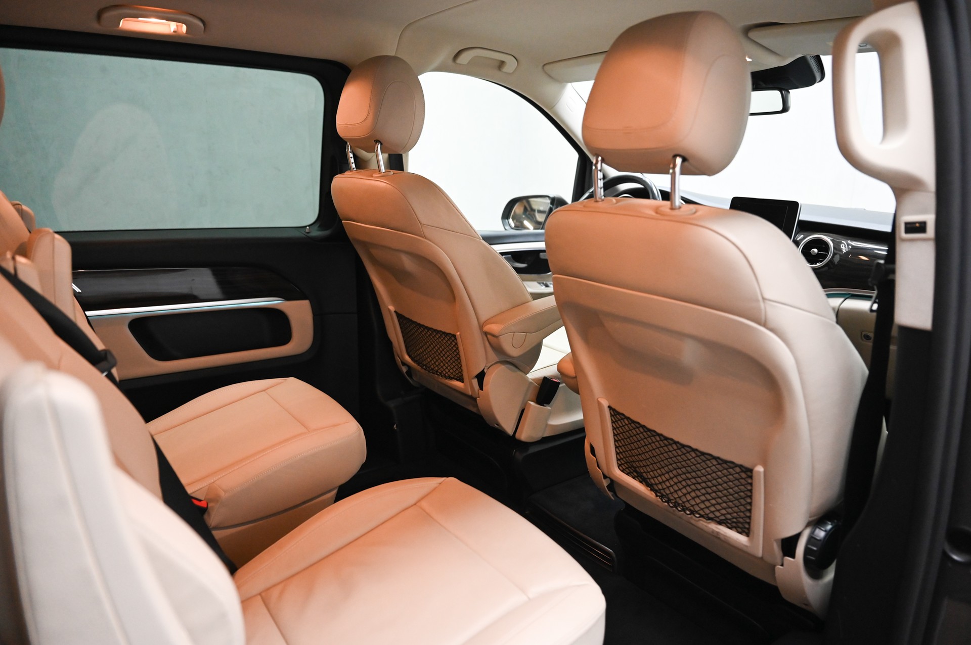 MERCEDES-BENZ V 250 d BlueTec Avant. lang 4m Van-image-27