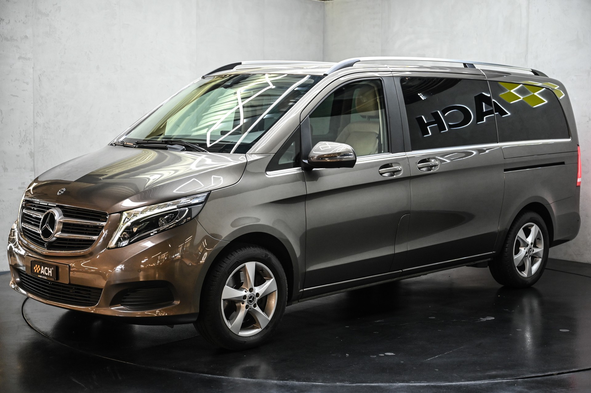 MERCEDES-BENZ V 250 d BlueTec Avant. lang 4m Van-showroom-element-2