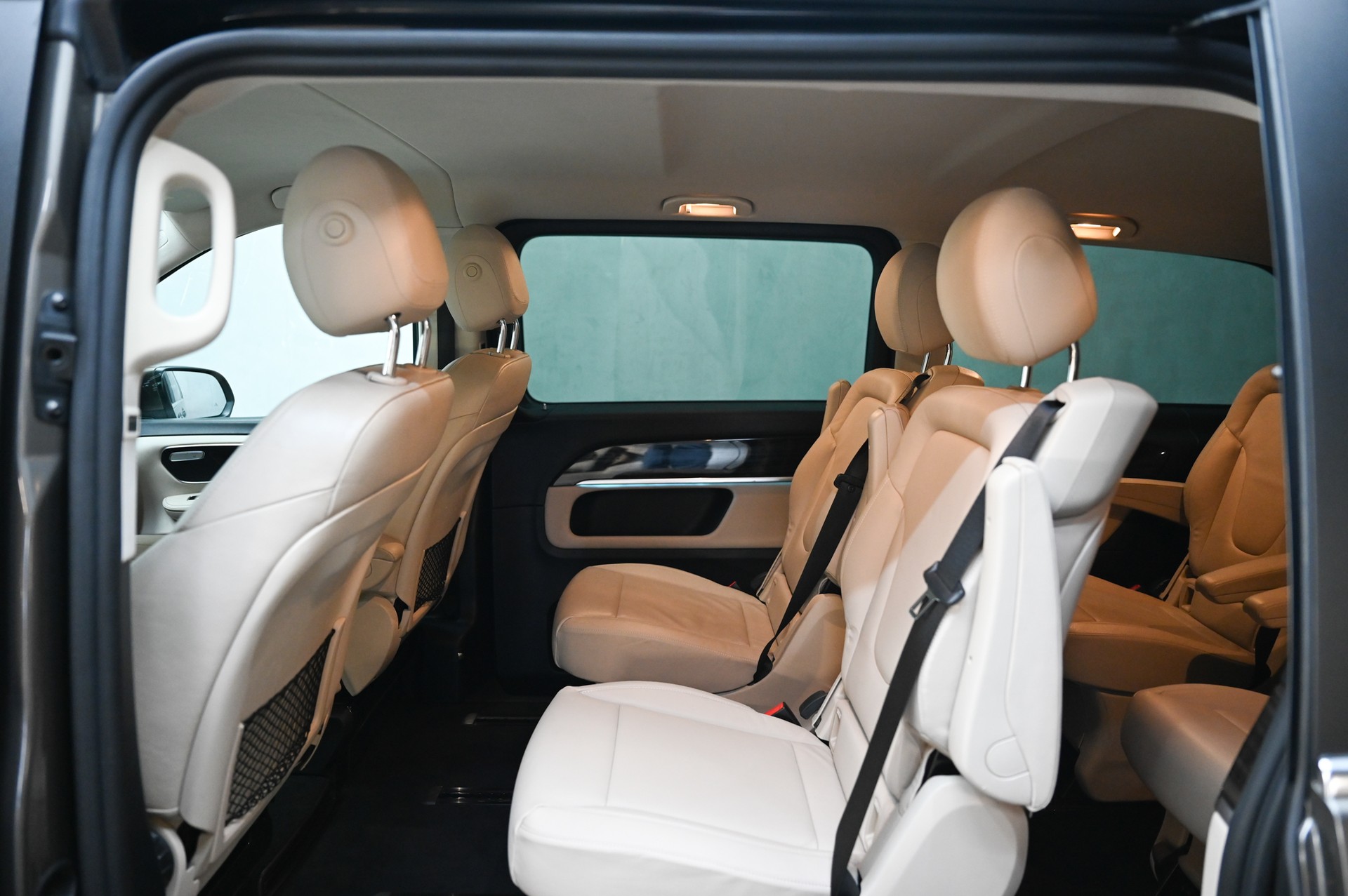 MERCEDES-BENZ V 250 d BlueTec Avant. lang 4m Van-image-19