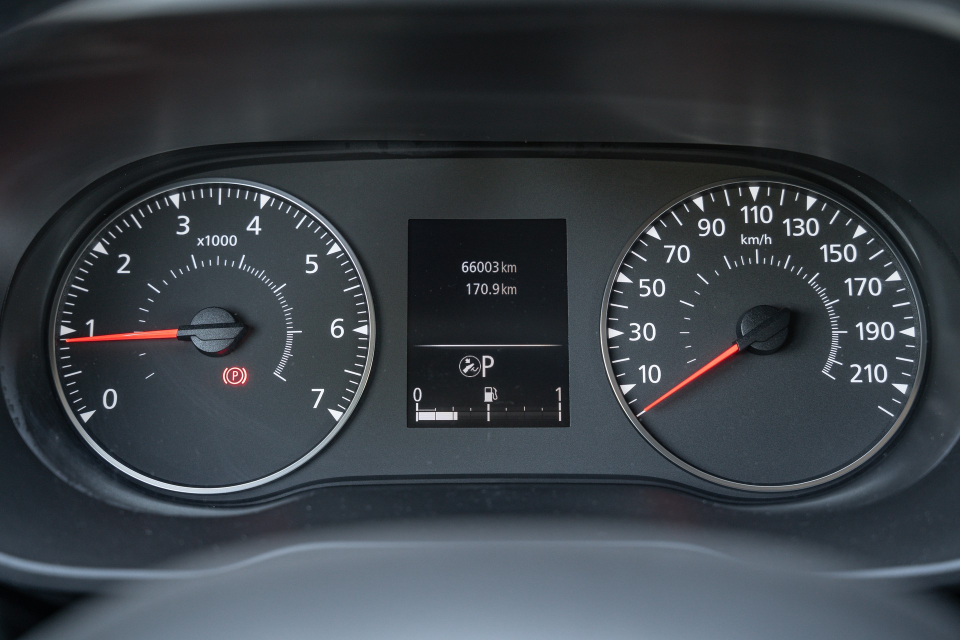 DACIA Duster TCe 150 Prestige EDC 4x2-image-15