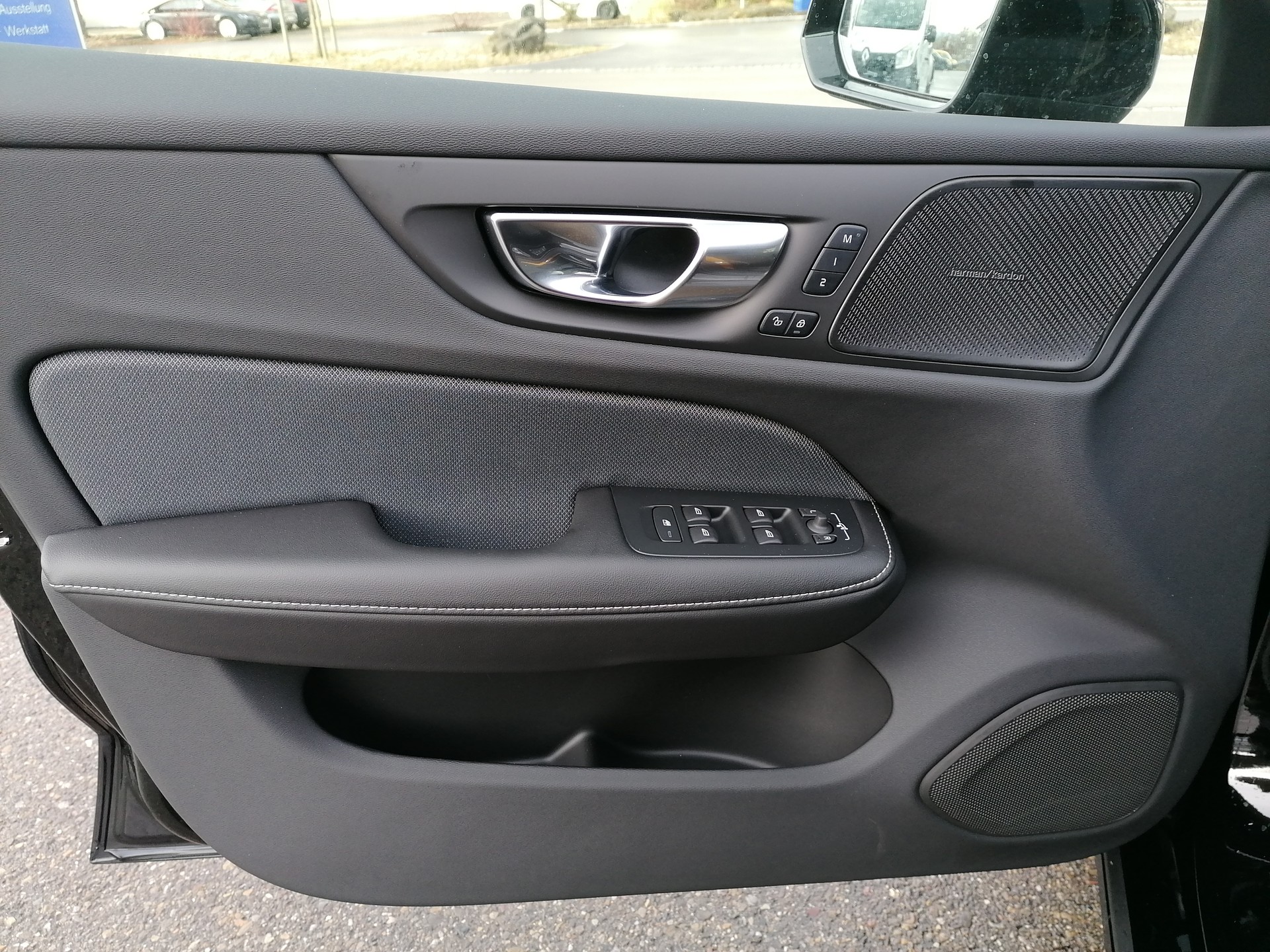 VOLVO V60 T8 eAWD Plug in Hybrid Polestar Geartronic-image-10