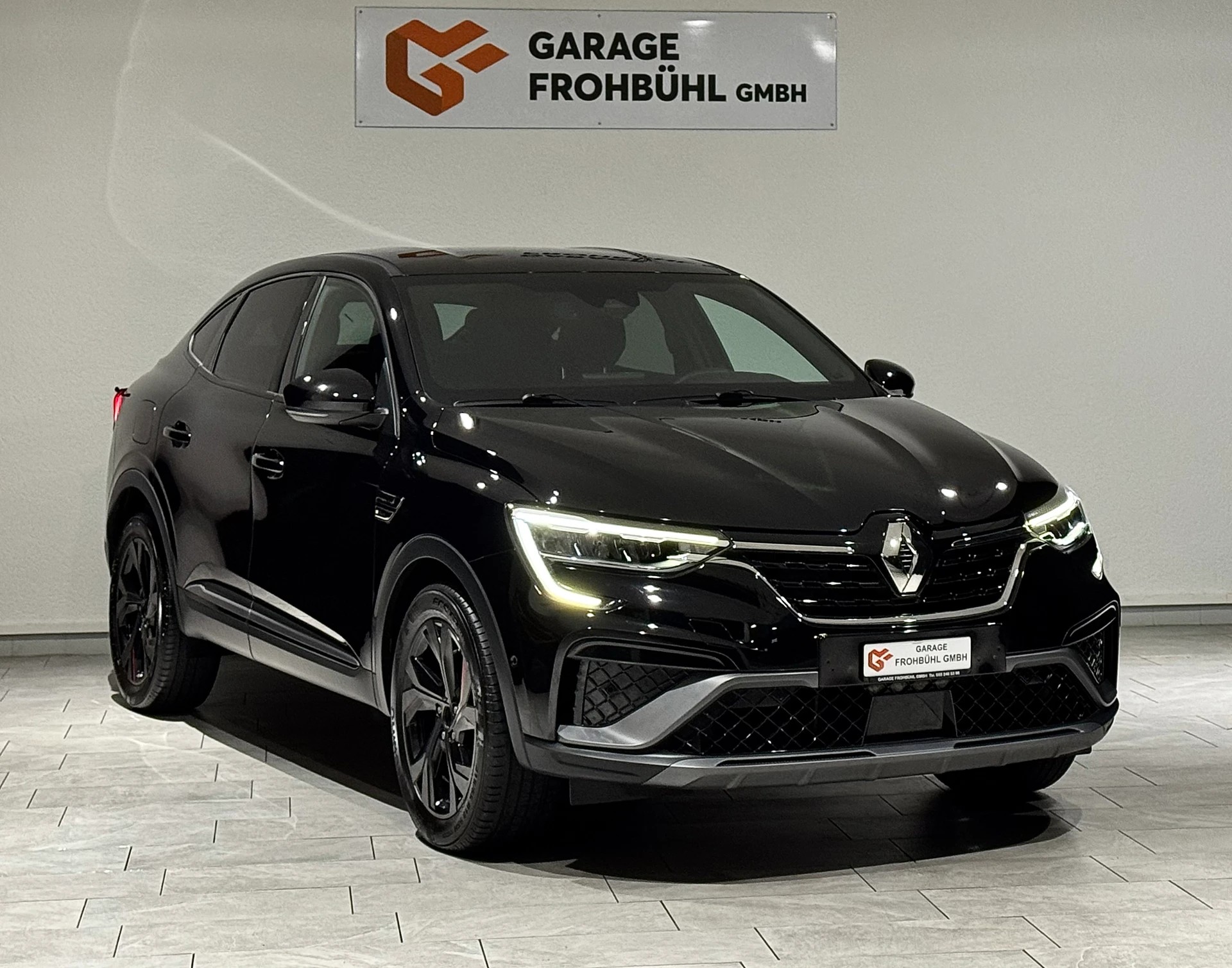 RENAULT Arkana 1.3 TCe R.S. Line EDC-showroom-element-2