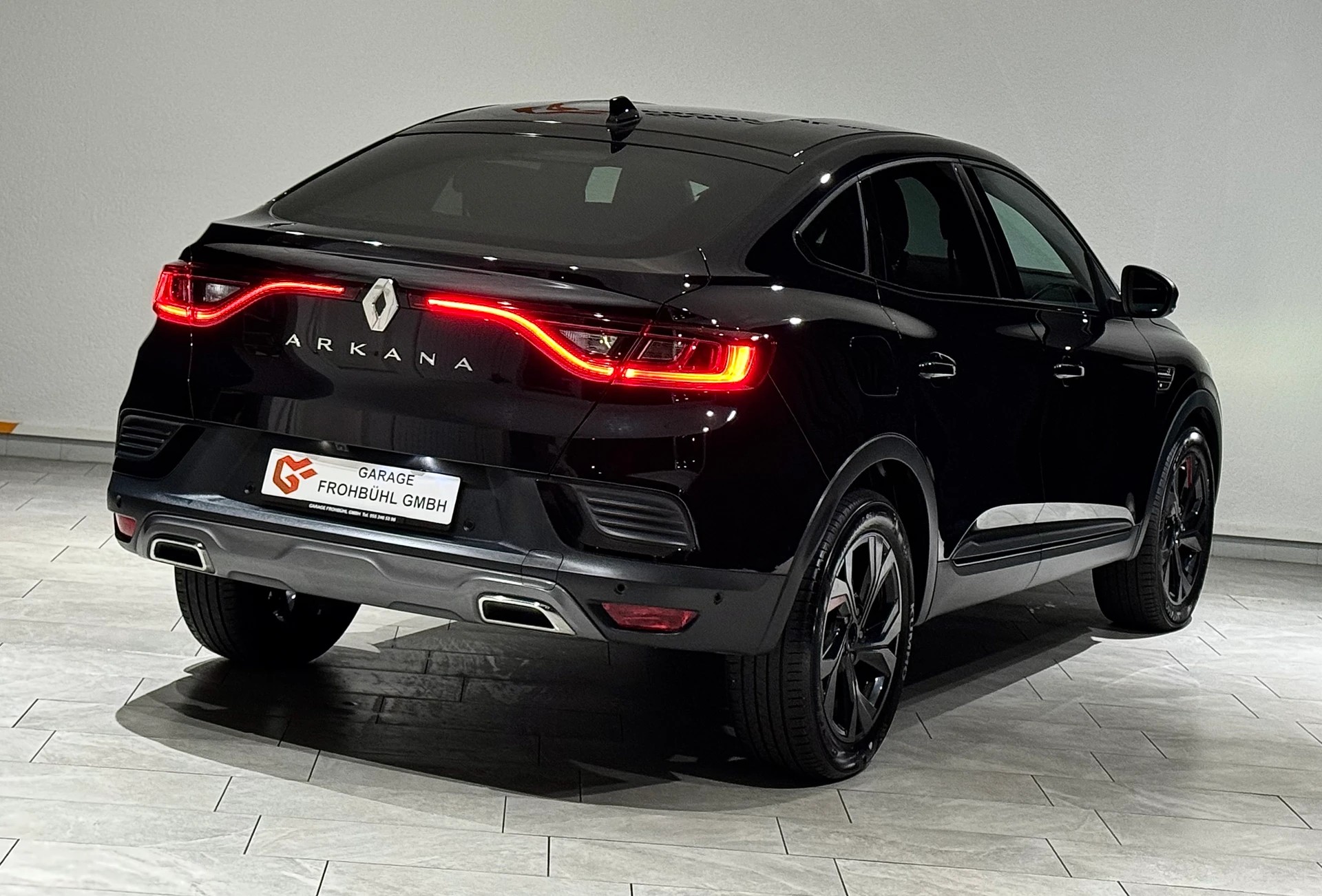 RENAULT Arkana 1.3 TCe R.S. Line EDC-showroom-element-3